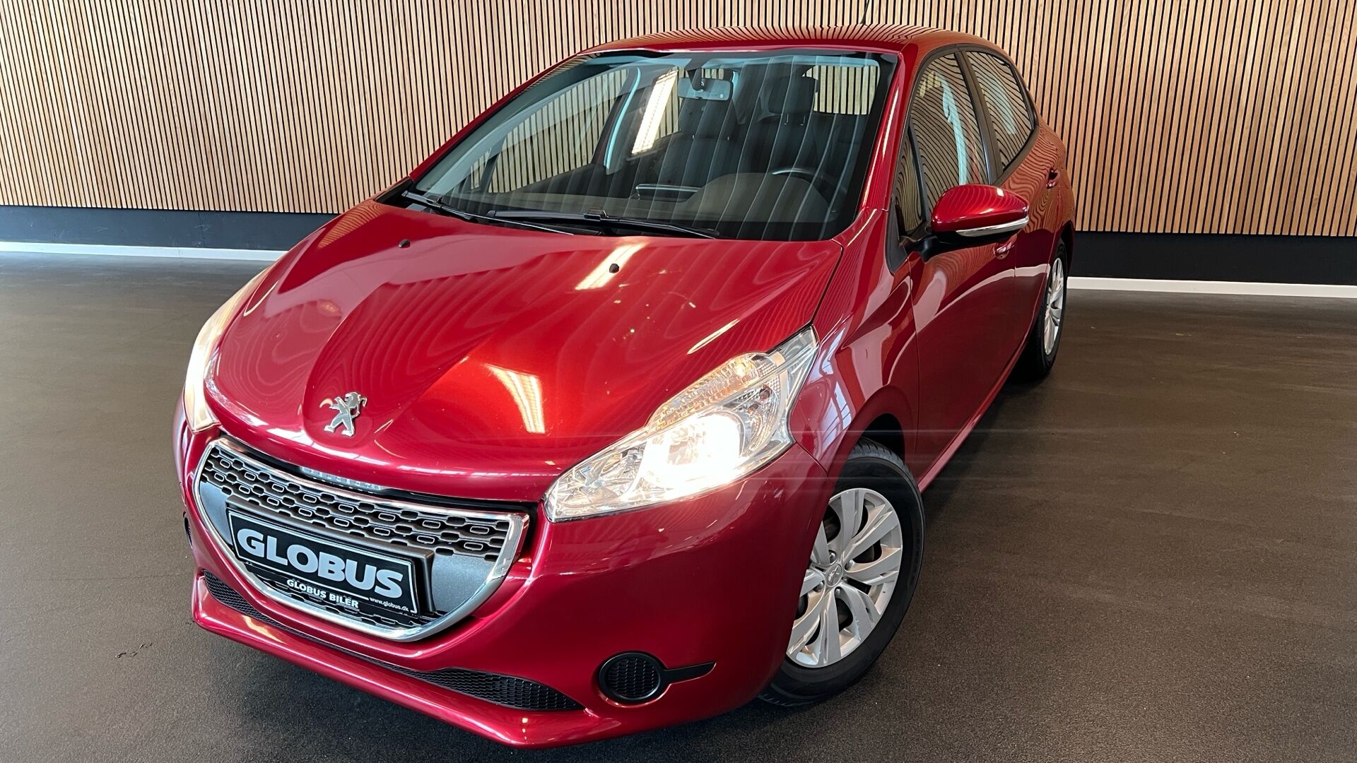 Peugeot 208 1,2 VTi Active Navi 82HK 5d