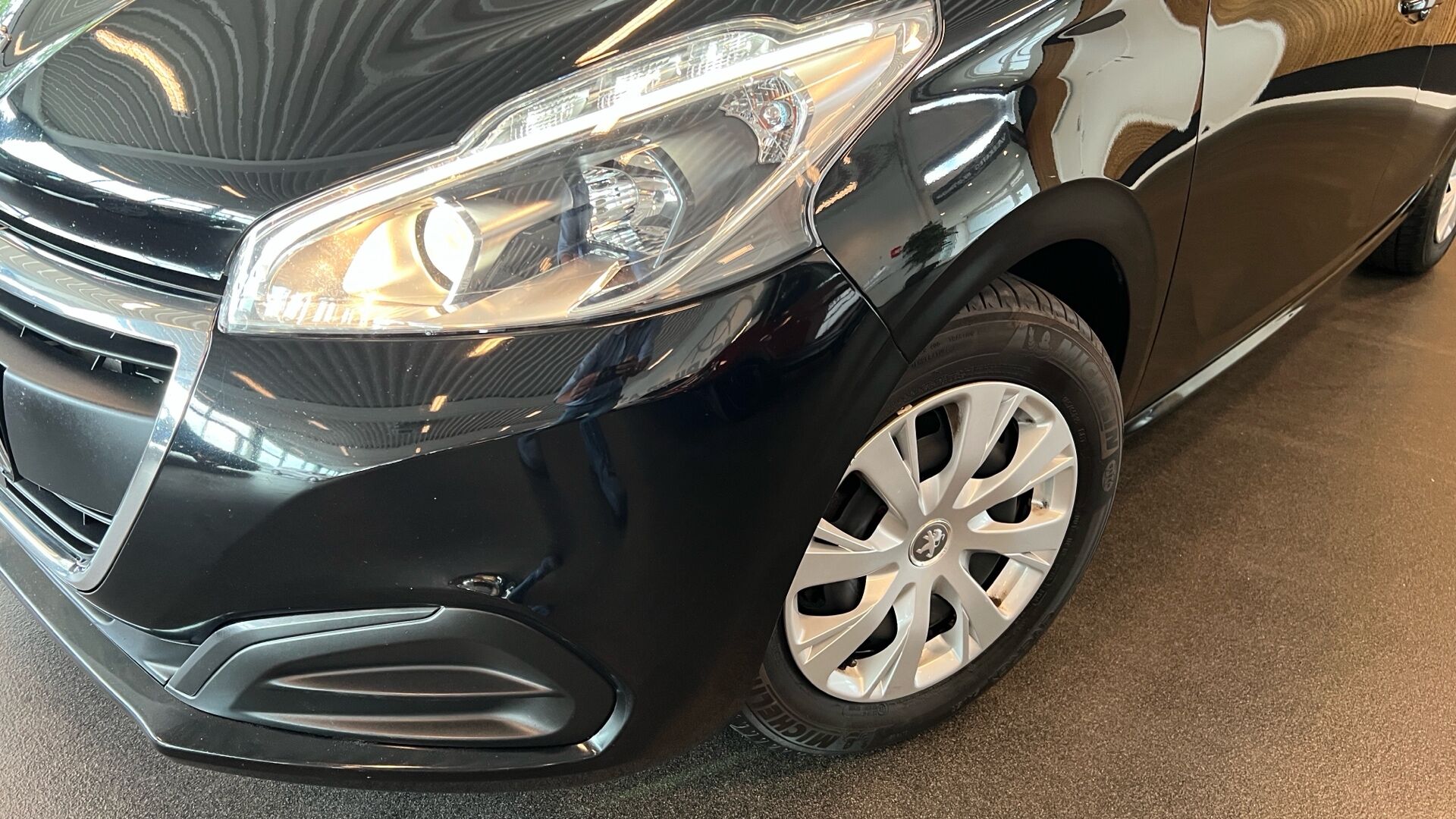 Billede af Peugeot 208 1,2 PureTech Envy 82HK 5d
