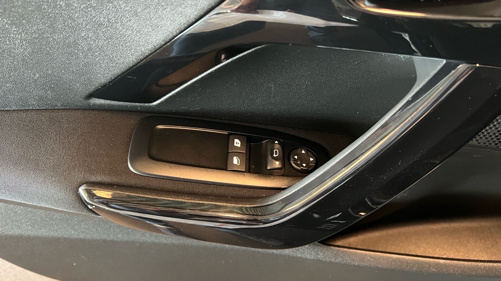 Billede af Peugeot 208 1,2 PureTech Envy 82HK 5d