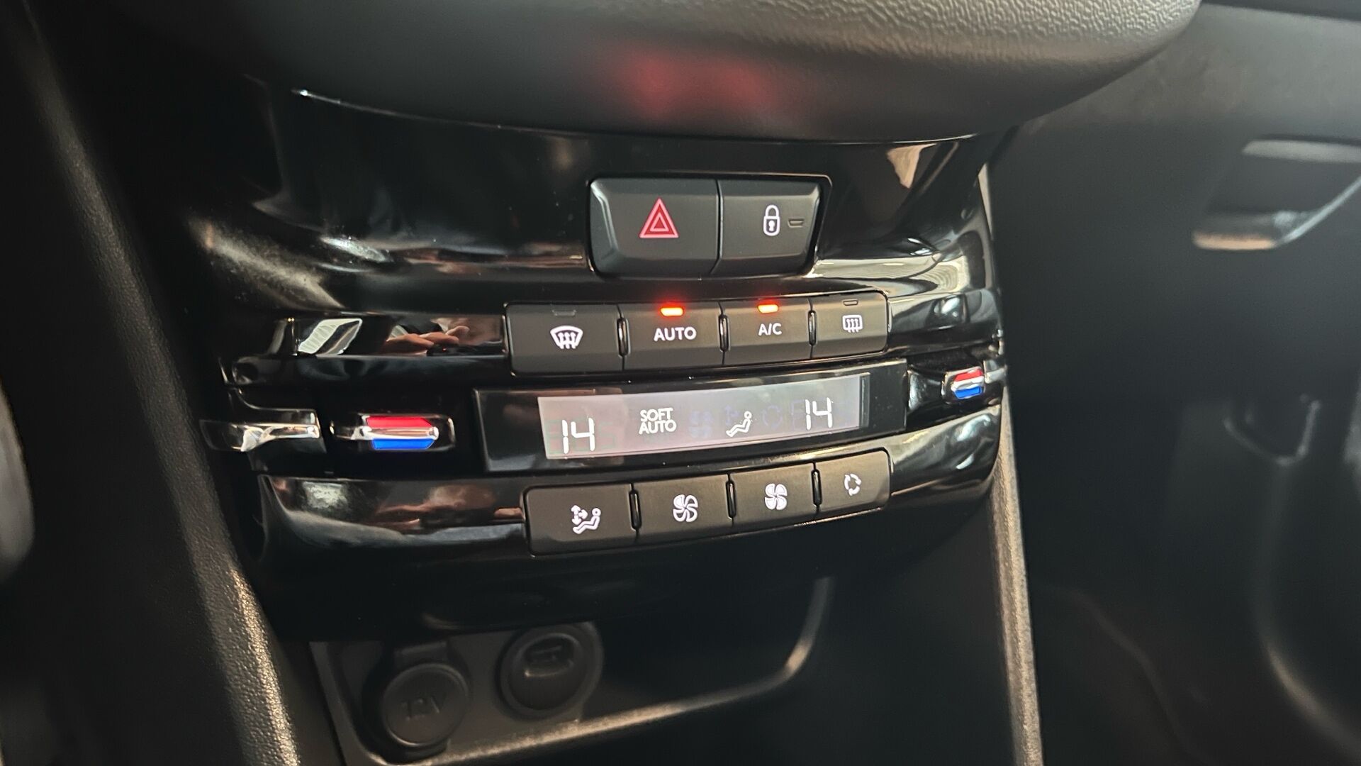 Billede af Peugeot 208 1,2 PureTech Envy 82HK 5d