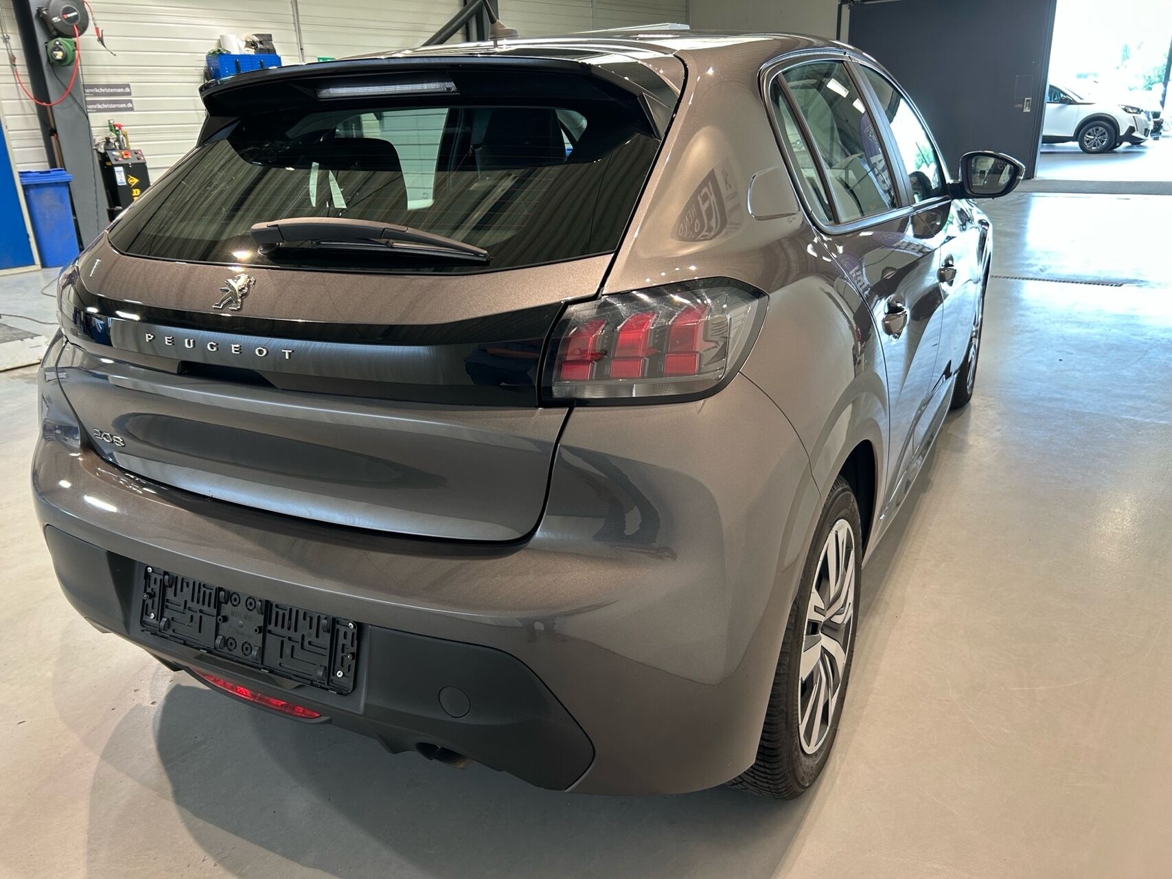 Billede af Peugeot 208 1,2 PureTech Strike 100HK 5d 6g