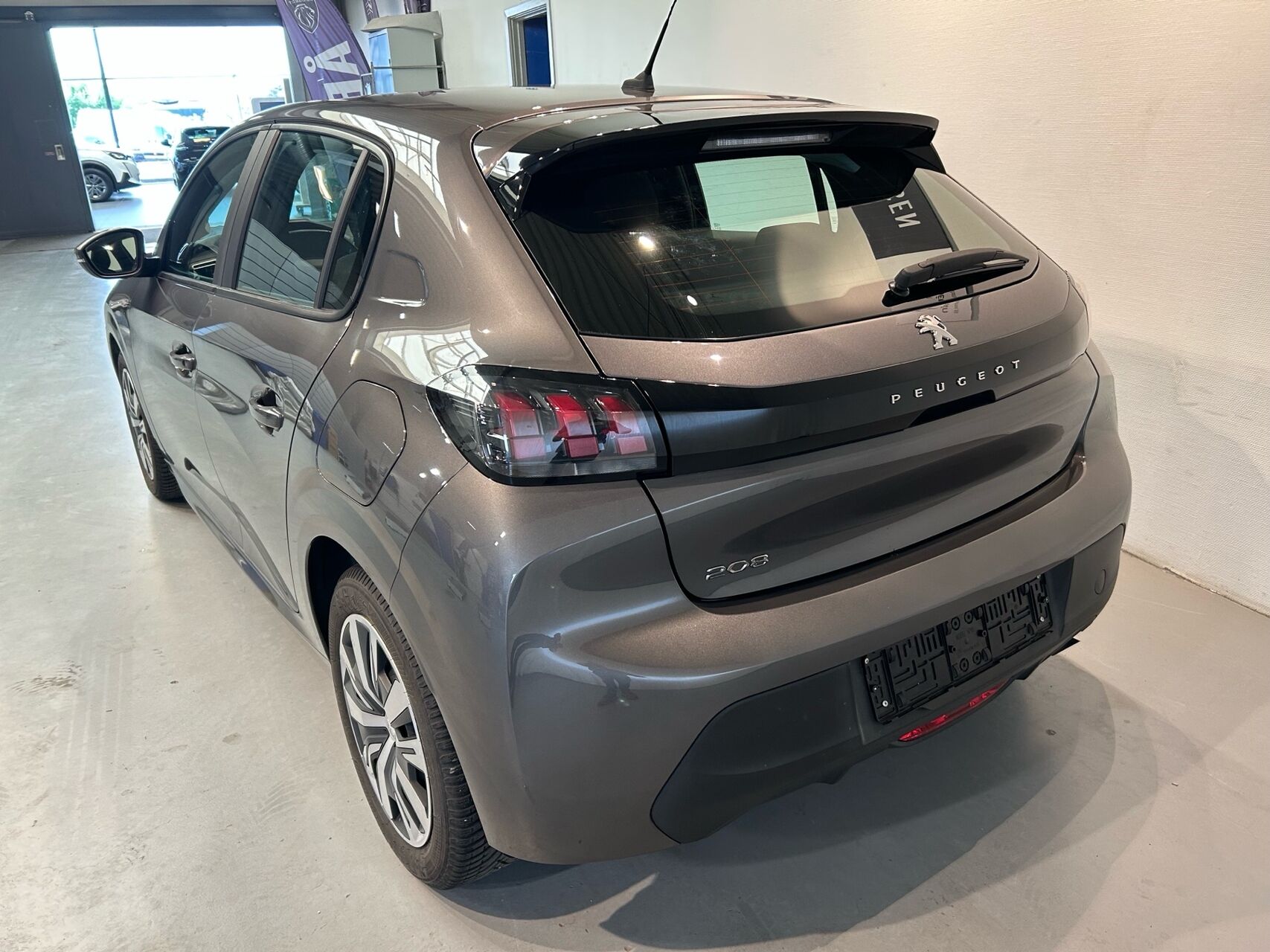 Billede af Peugeot 208 1,2 PureTech Strike 100HK 5d 6g