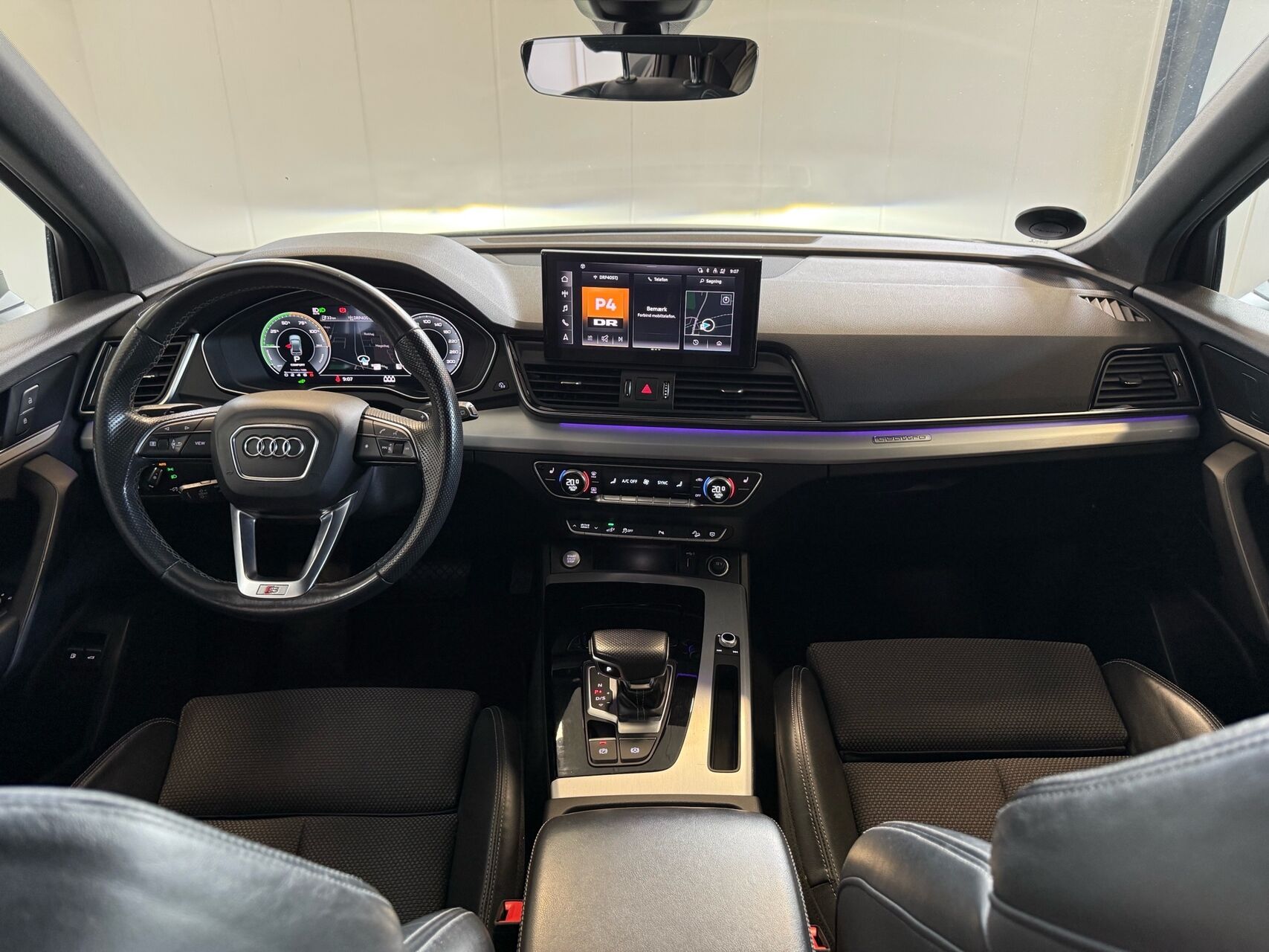 Billede af Audi Q5 2,0 50 TFSI e  Plugin-hybrid S Line Quattro S Tron 299HK 5d 7g Aut.