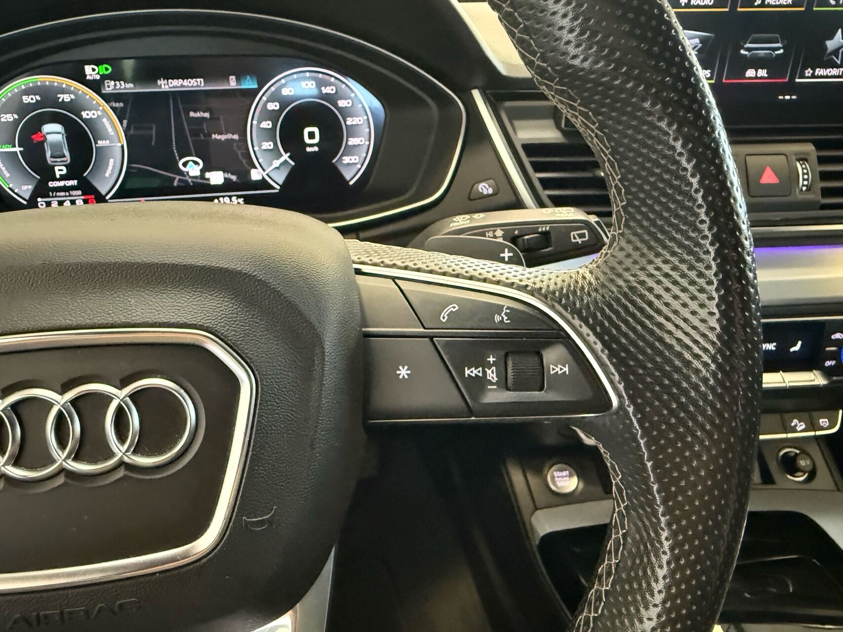 Billede af Audi Q5 2,0 50 TFSI e  Plugin-hybrid S Line Quattro S Tron 299HK 5d 7g Aut.