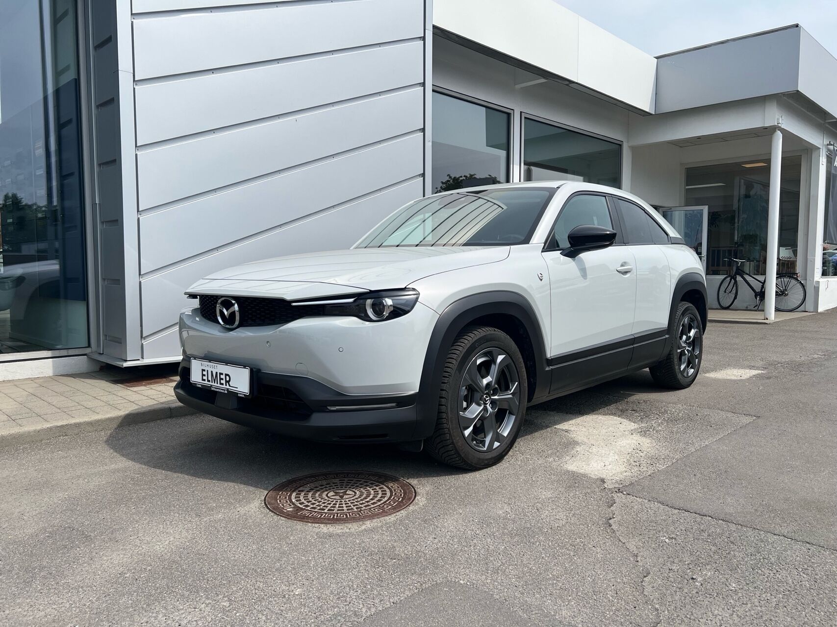 Billede af Mazda MX-30 0,8 e-Skyactiv R-EV  Plugin-hybrid Exclusive-Line 170HK 5d Trinl. Gear