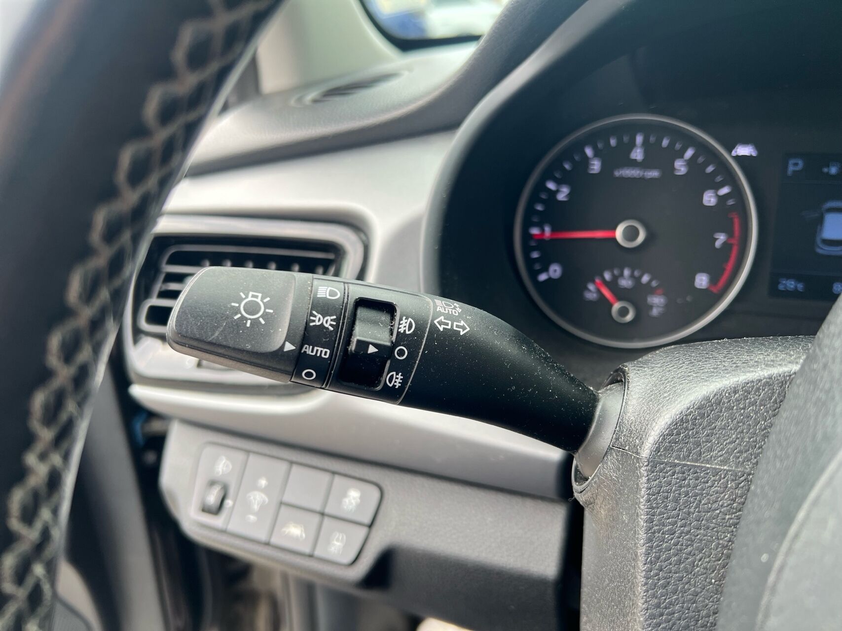 Billede af Kia Rio 1,0 T-GDI Vision DCT 120HK 5d 7g Aut.