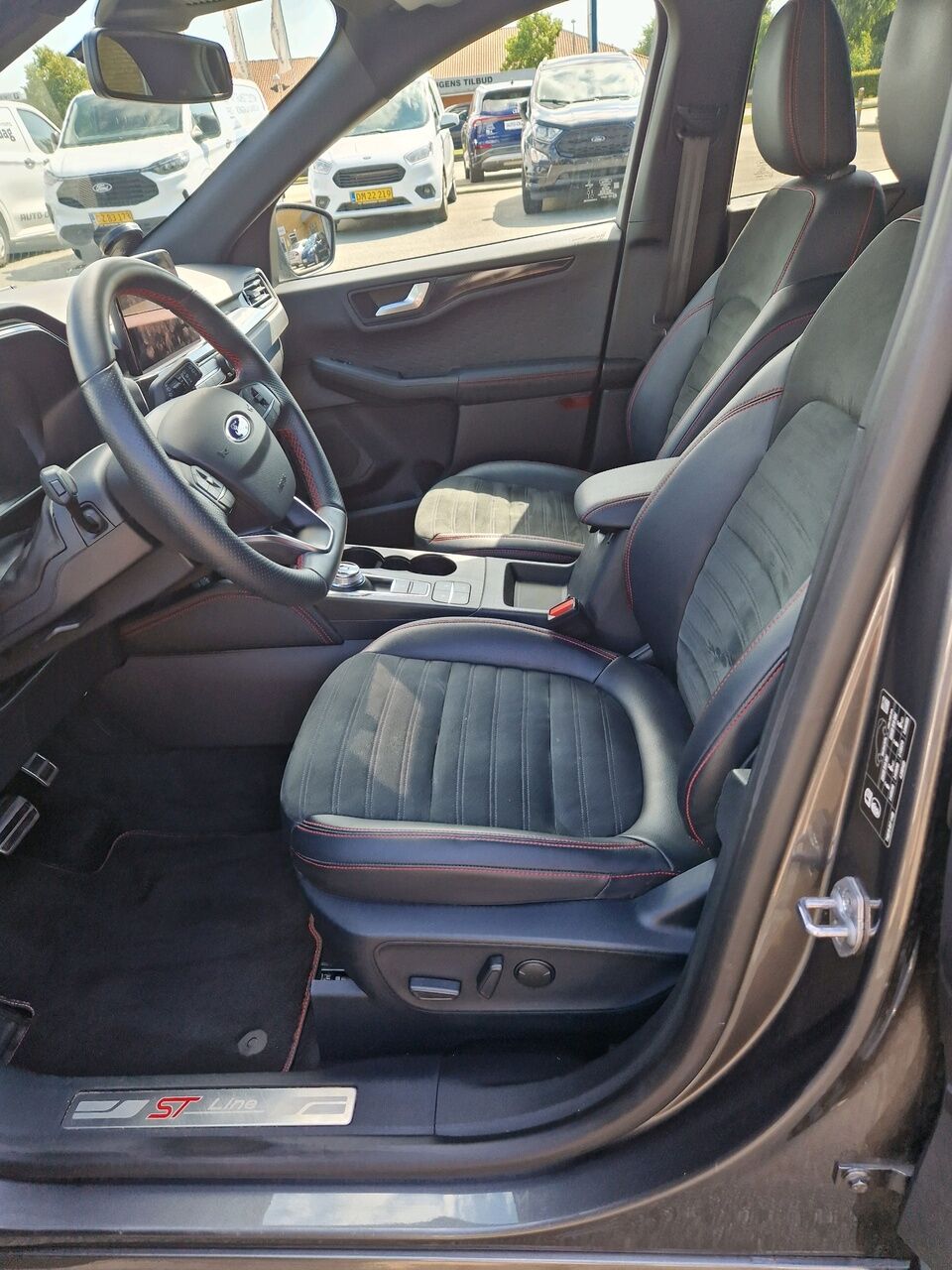 Billede af Ford Kuga 2,5 Plugin-hybrid ST-Line X CVT 225HK 5d Trinl. Gear