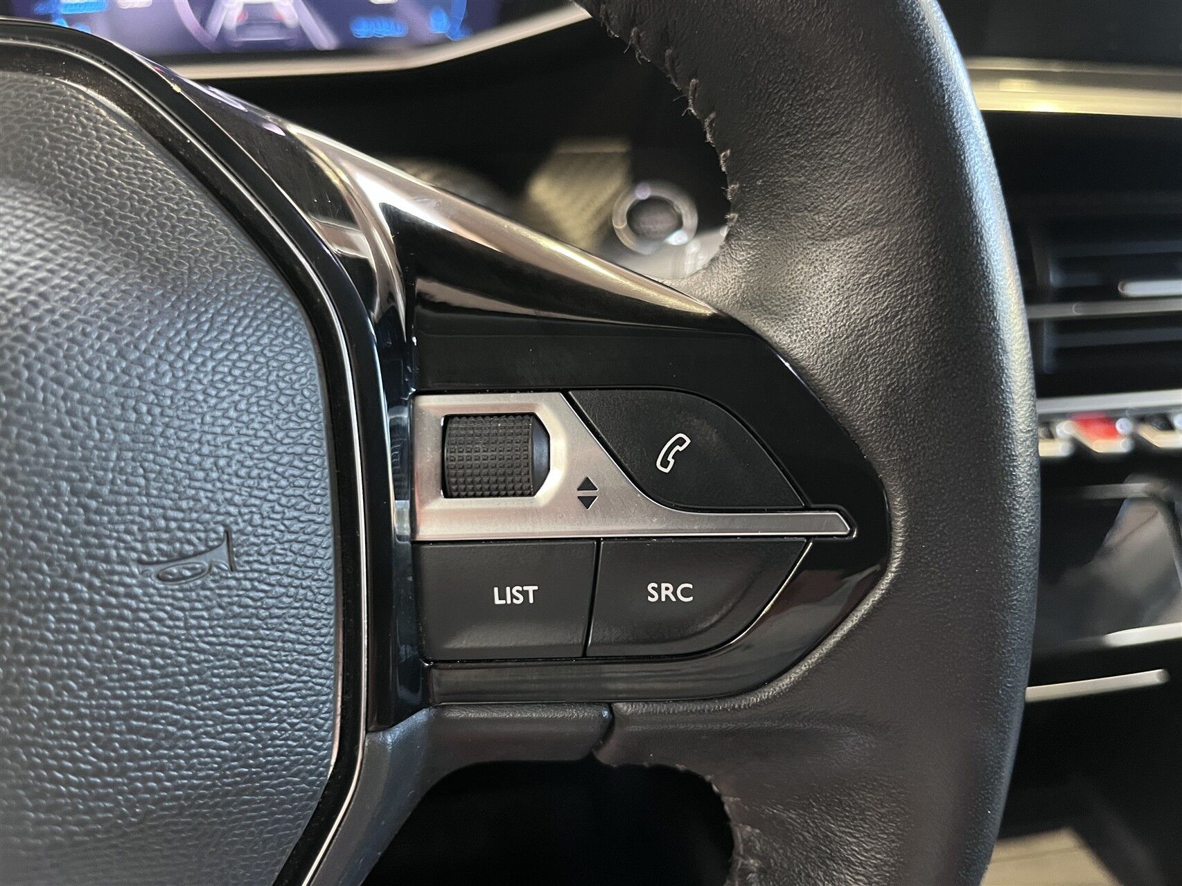Billede af Peugeot 2008 1,2 PureTech Allure Pack 130HK 5d