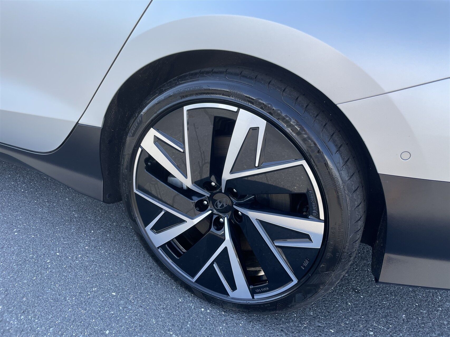 Billede af Hyundai Ioniq 6 Electric 77,4 kWh Ultimate 229HK Aut.
