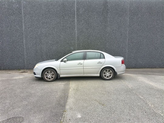 Opel Vectra 2,2 Direct Limited 155HK 6g