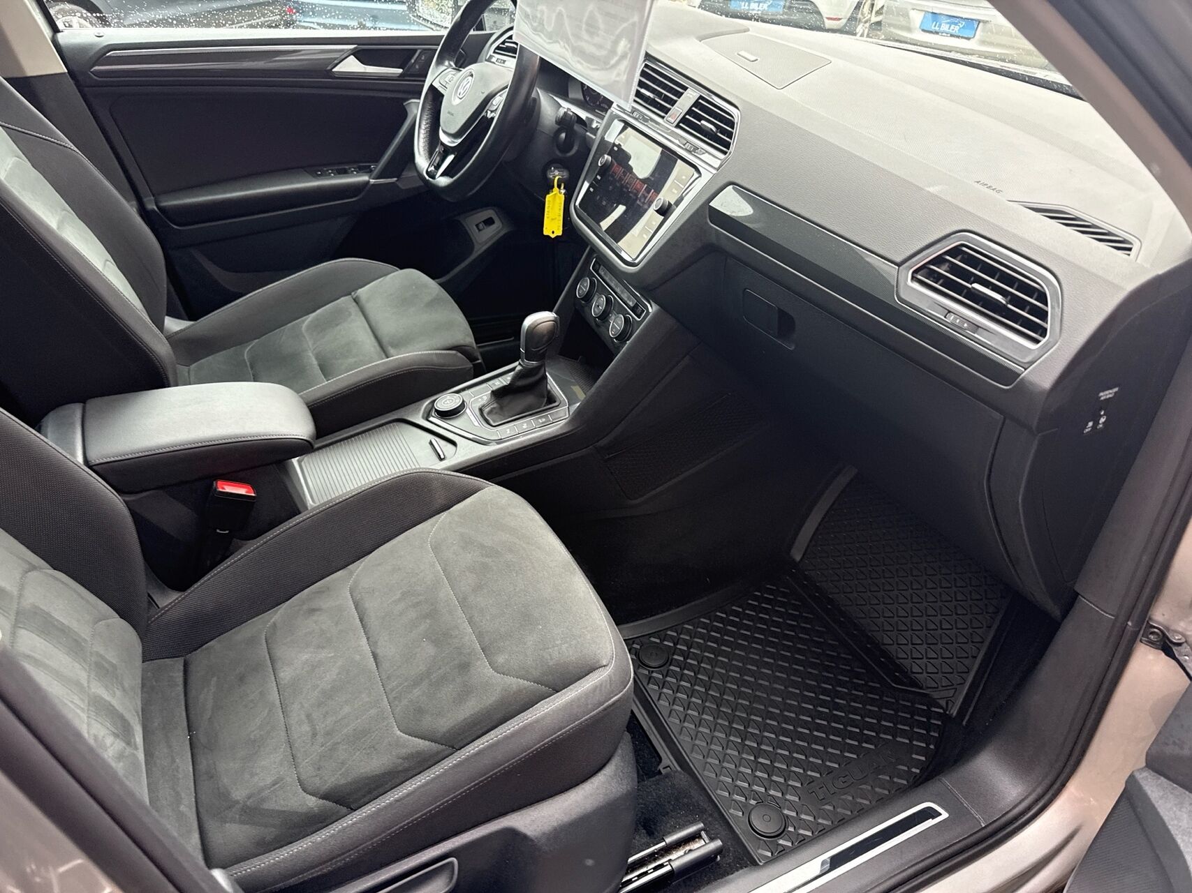 Billede af VW Tiguan 1,4 TSI ACT Highline 4Motion DSG 150HK Van 6g Aut.