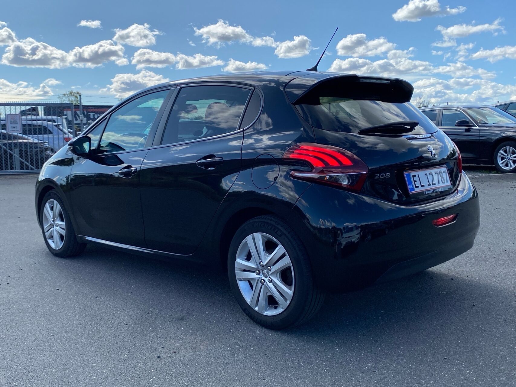 Billede af Peugeot 208 1,5 BlueHDi Like Sky 100HK 5d