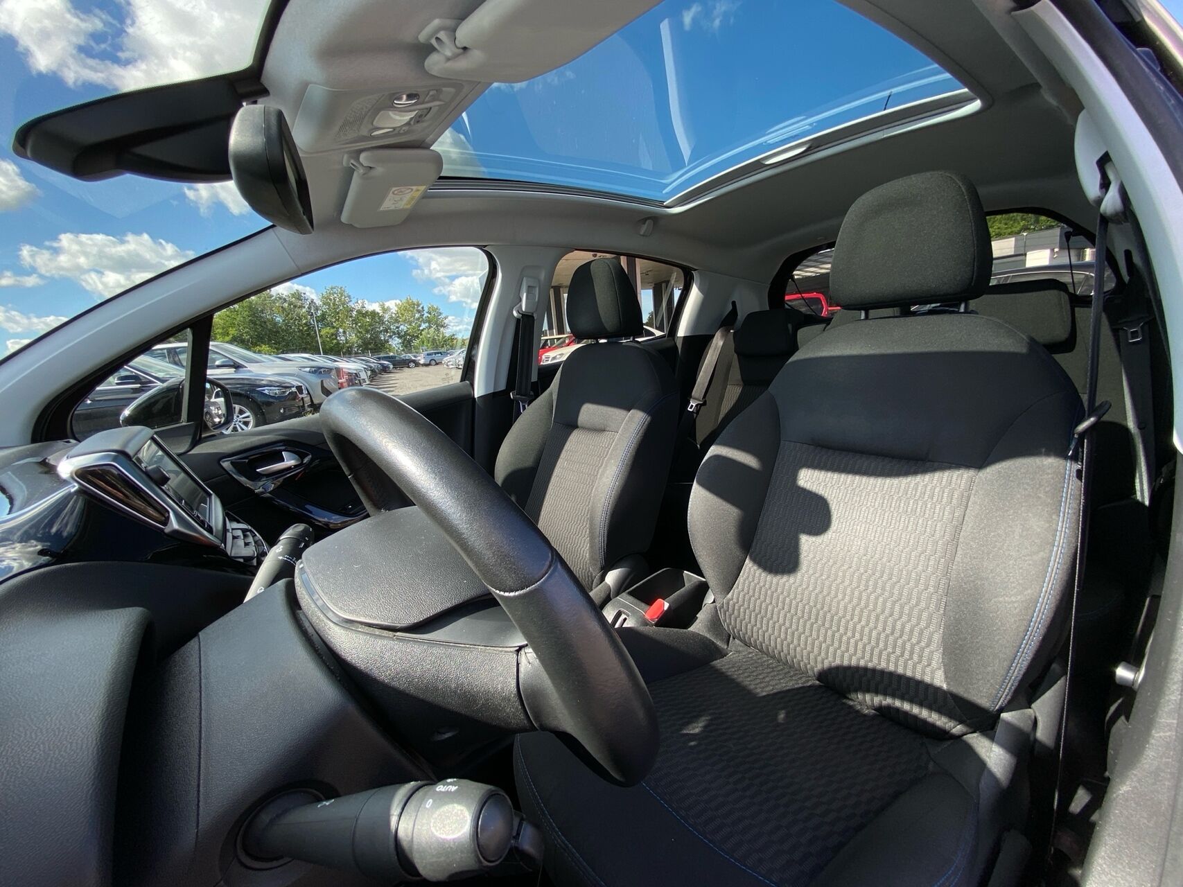 Billede af Peugeot 208 1,5 BlueHDi Like Sky 100HK 5d