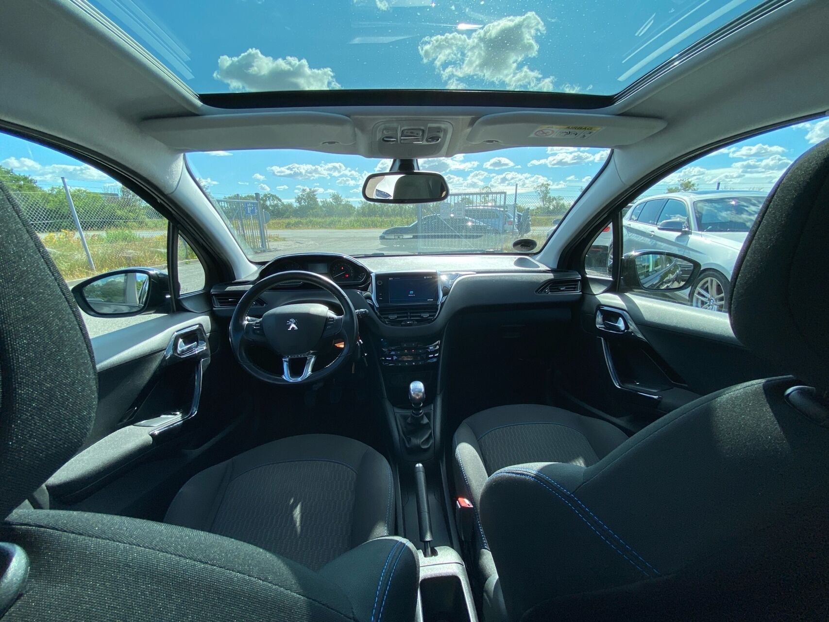 Billede af Peugeot 208 1,5 BlueHDi Like Sky 100HK 5d