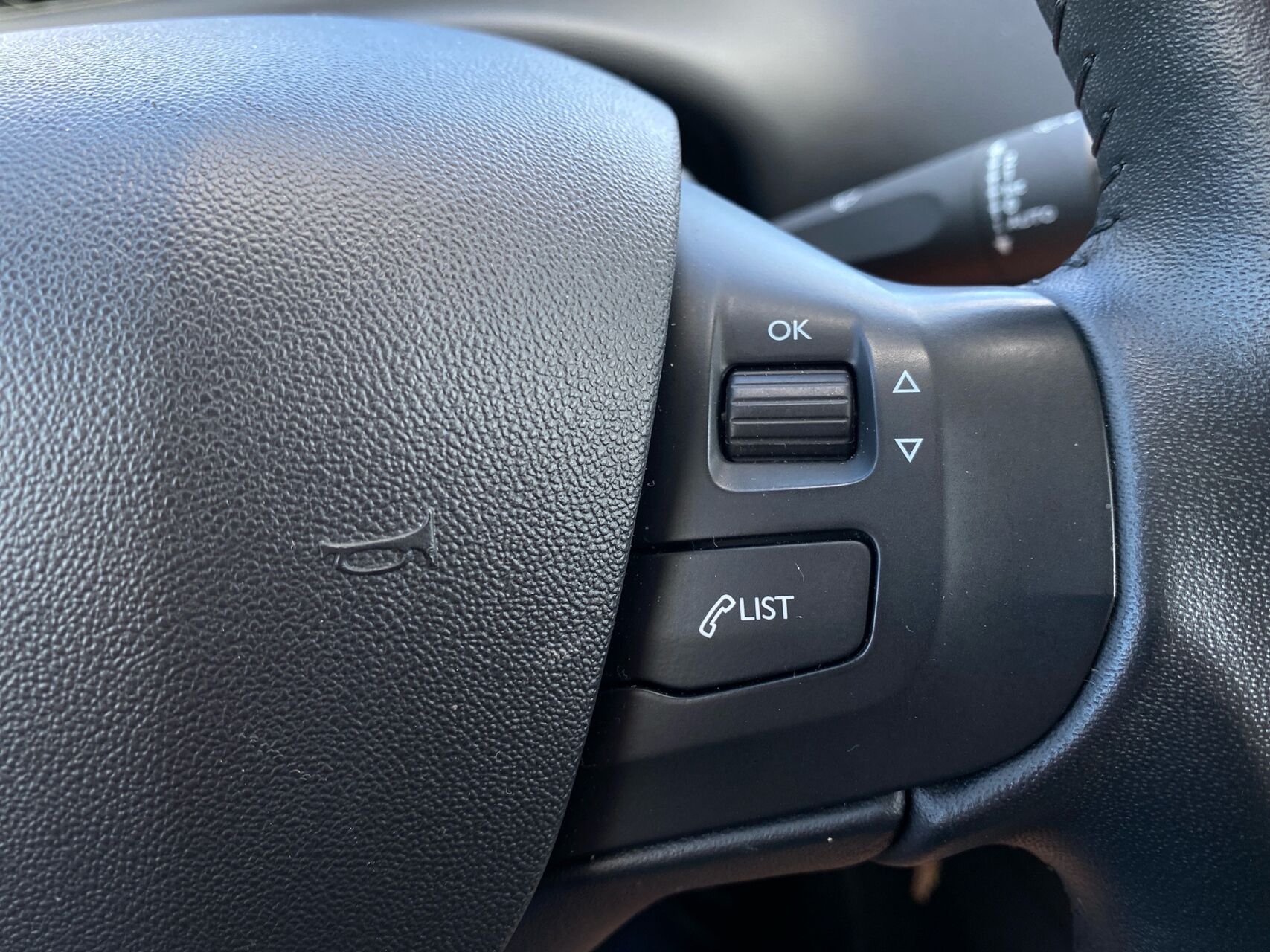 Billede af Peugeot 208 1,5 BlueHDi Like Sky 100HK 5d