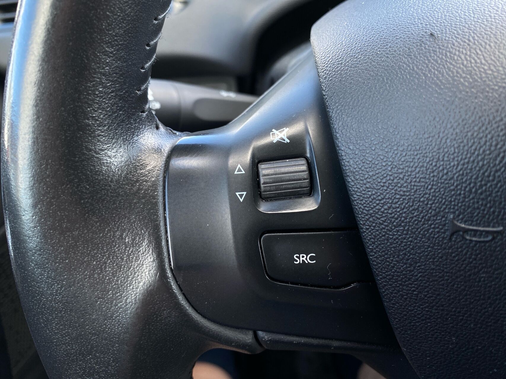 Billede af Peugeot 208 1,5 BlueHDi Like Sky 100HK 5d