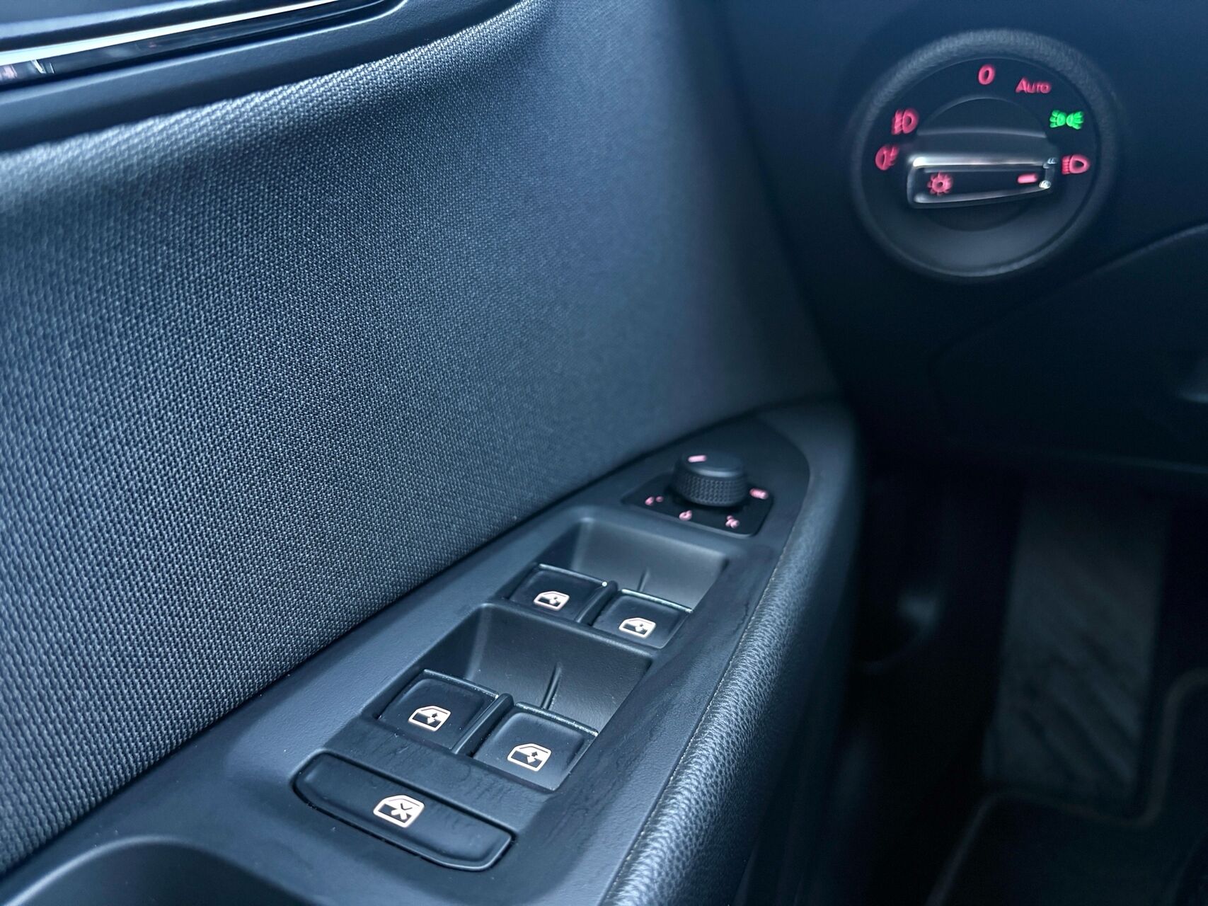 Billede af Seat Leon Sportstourer 1,5 TSI Xcellence DSG 150HK Stc 7g Aut.