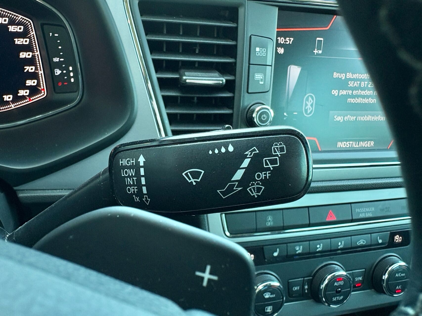 Billede af Seat Leon Sportstourer 1,5 TSI Xcellence DSG 150HK Stc 7g Aut.