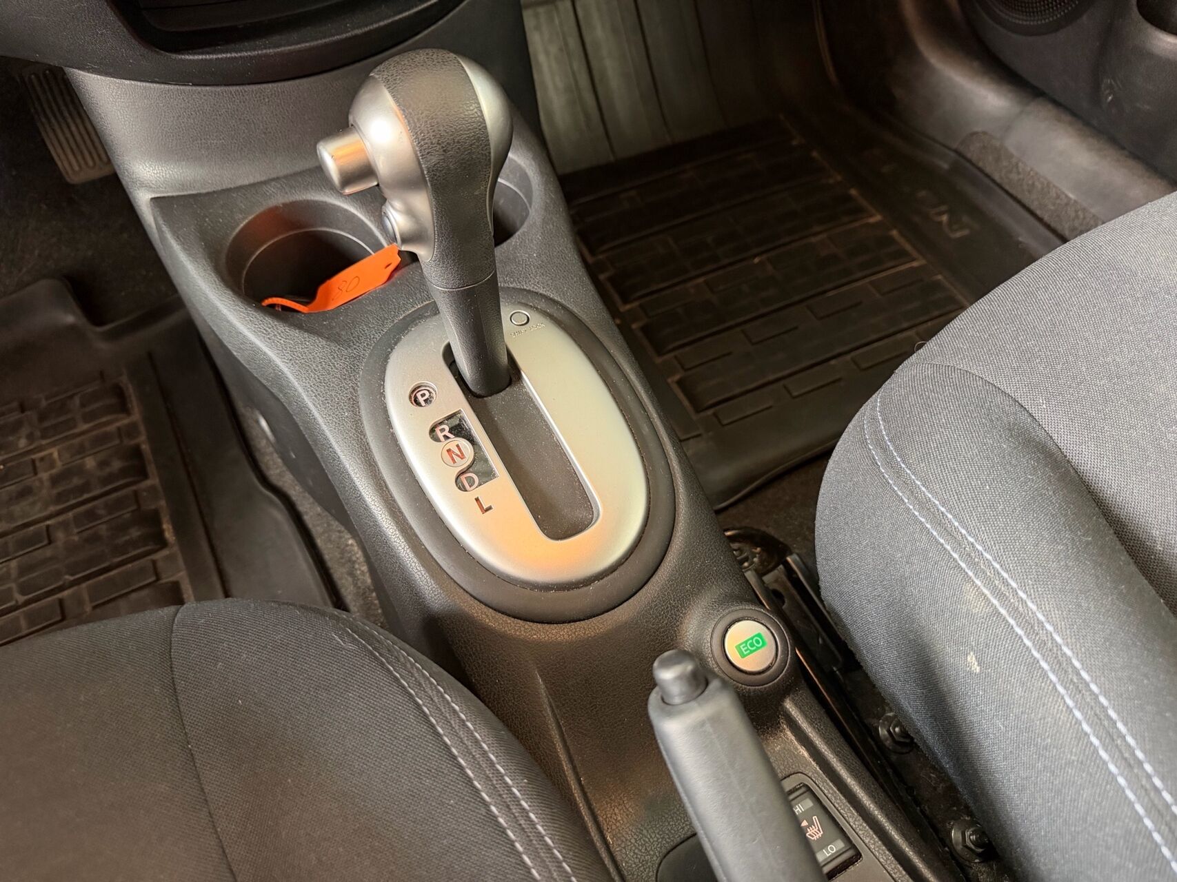 Billede af Nissan Note 1,2 Acenta Family Pack CVT 98HK 5d Trinl. Gear