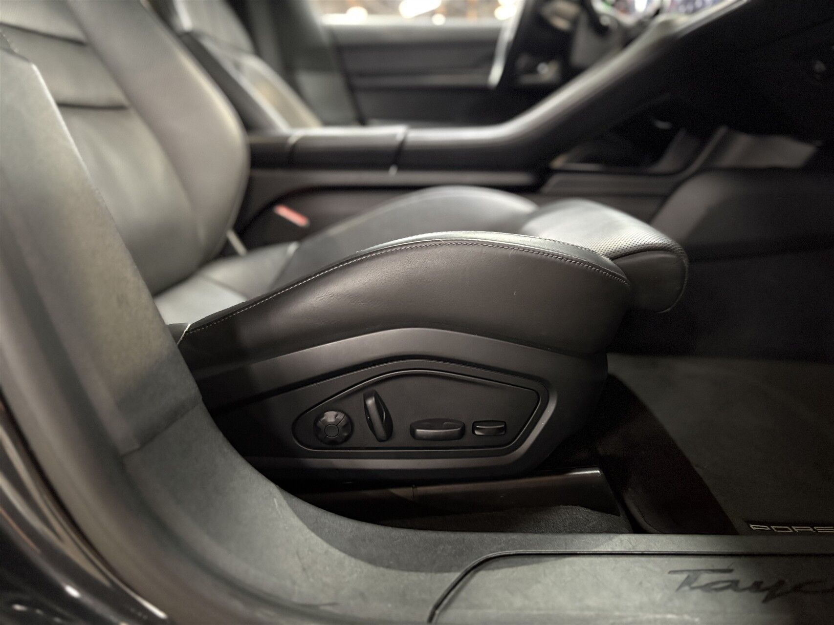 Billede af Porsche Taycan 4 Cross Turismo EL 4x4 435HK Stc Aut.