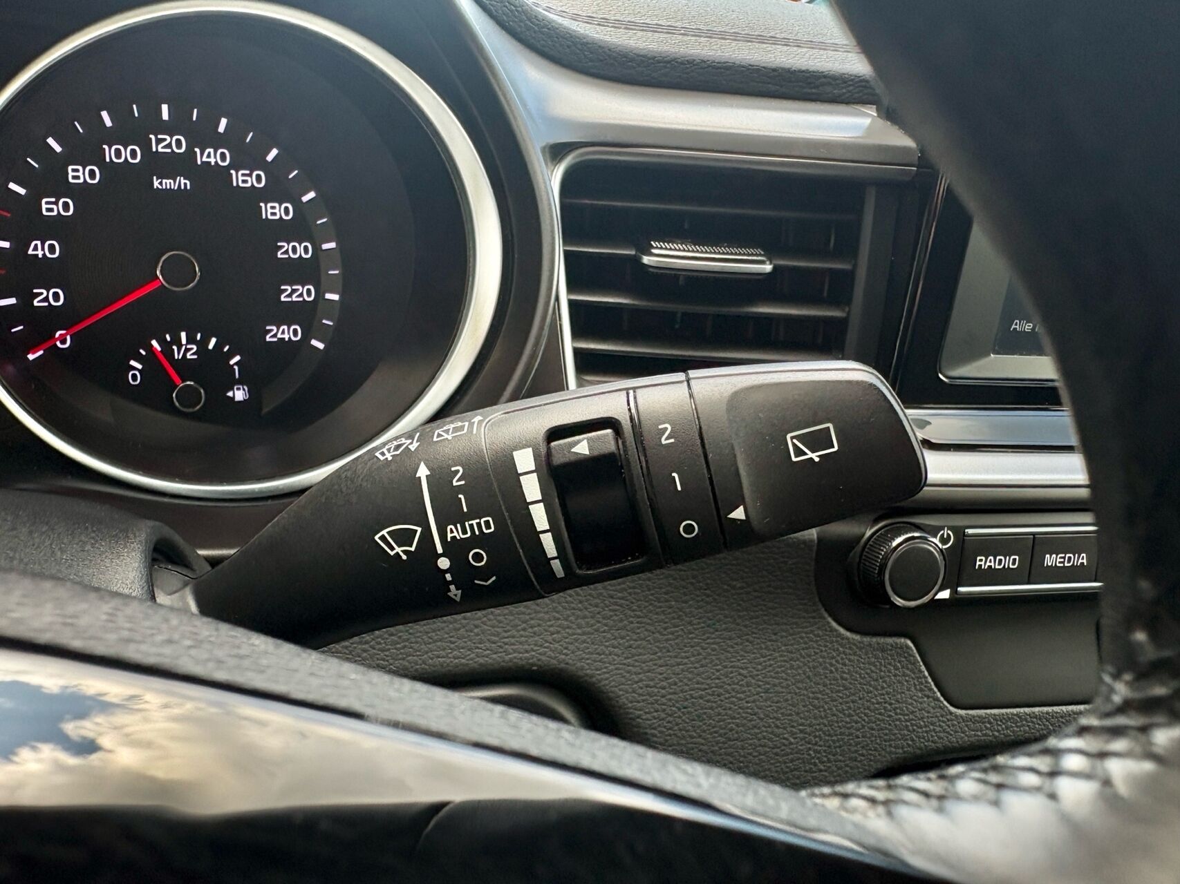 Billede af Kia Ceed 1,4 T-GDI Attraction 140HK 5d 6g