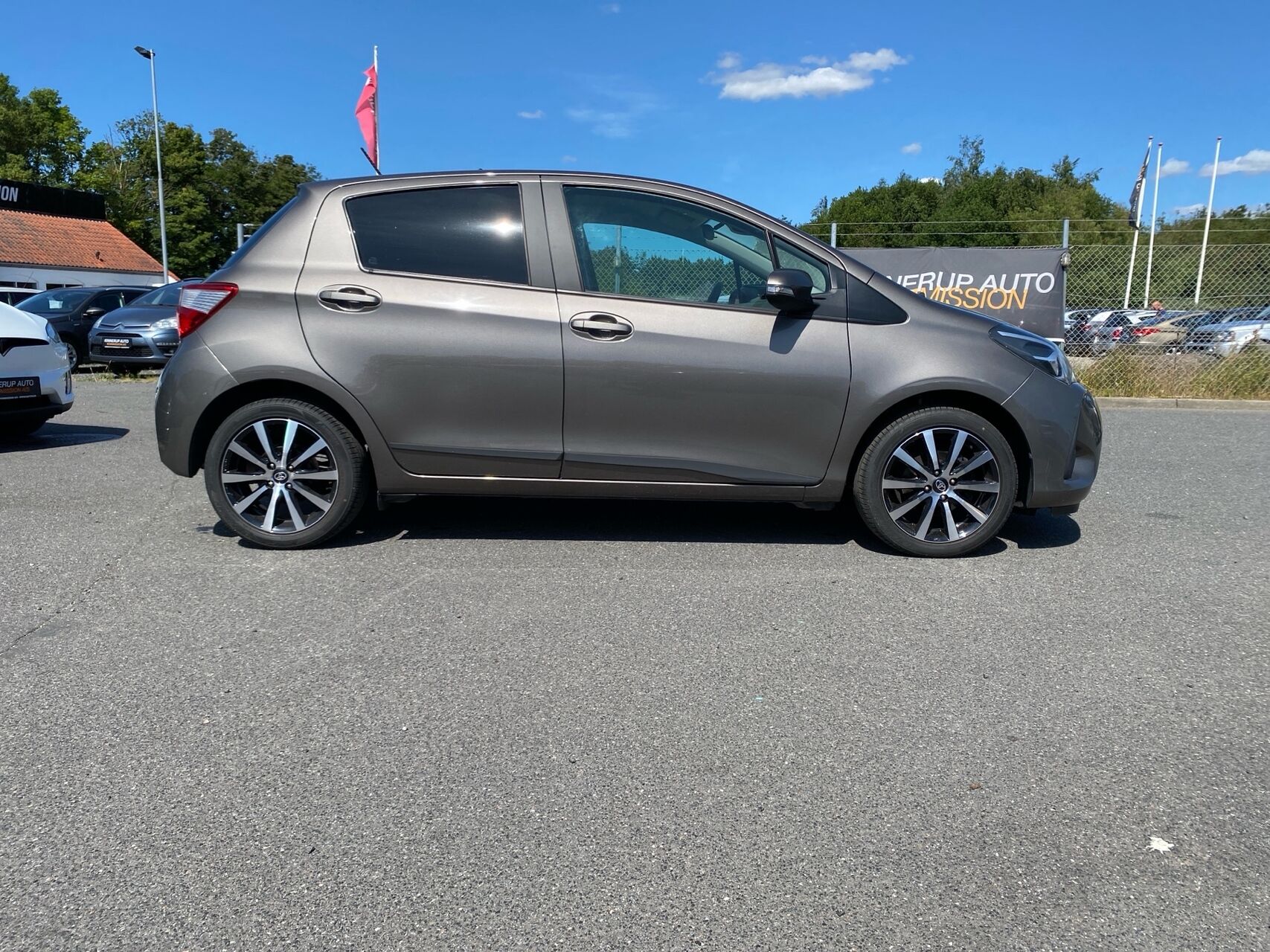 Billede af Toyota Yaris 1,0 VVT-I T2 69HK 5d