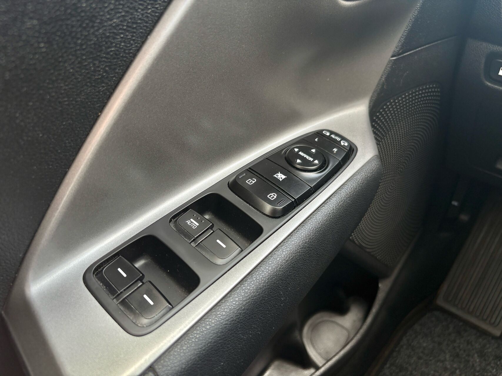 Billede af Kia Niro 1,6 GDI PHEV  Plugin-hybrid Comfort DCT 141HK 5d 6g Aut.