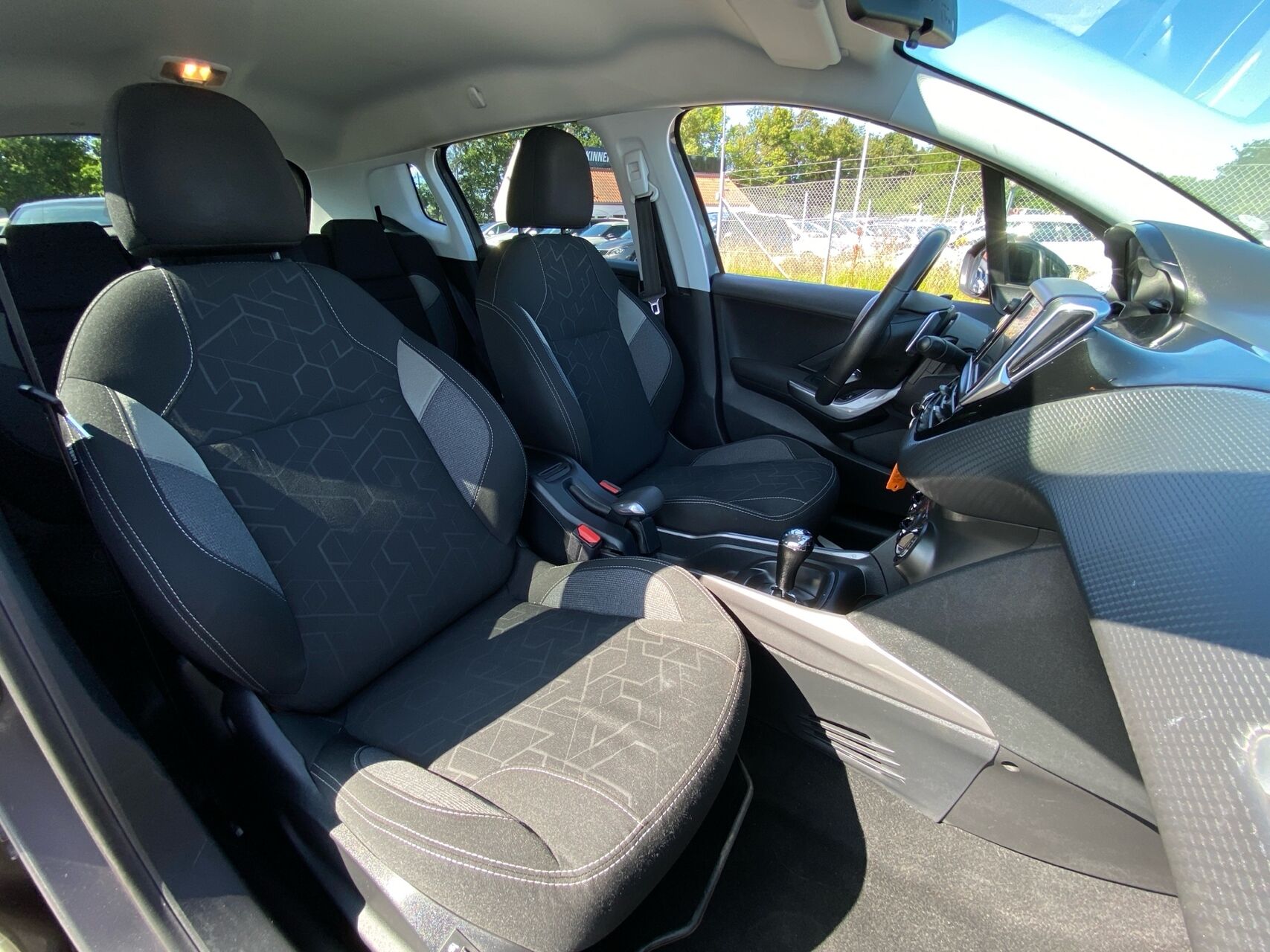 Billede af Peugeot 2008 1,2 e-Vti Active Connect ESG 82HK Aut.