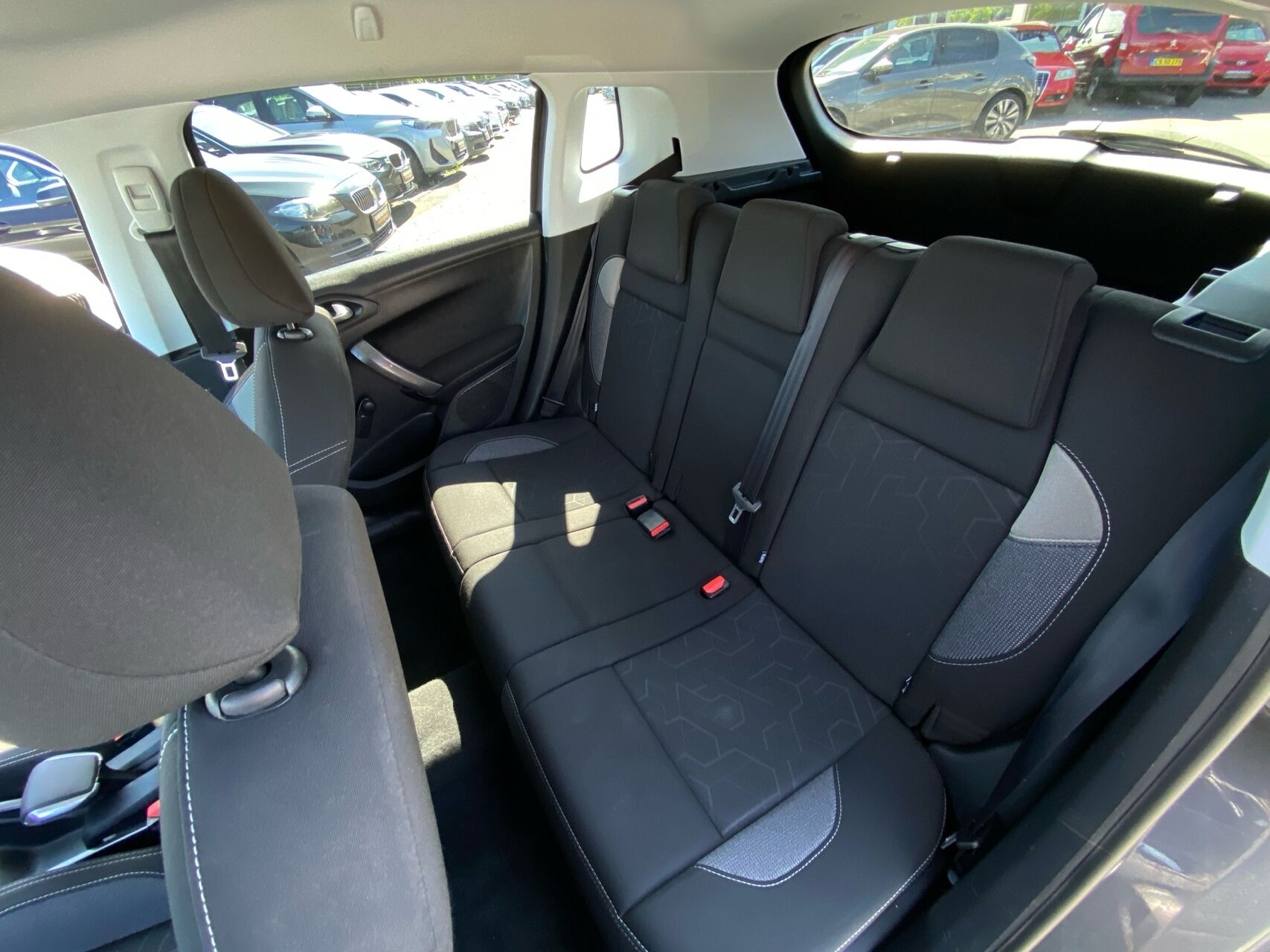 Billede af Peugeot 2008 1,2 e-Vti Active Connect ESG 82HK Aut.