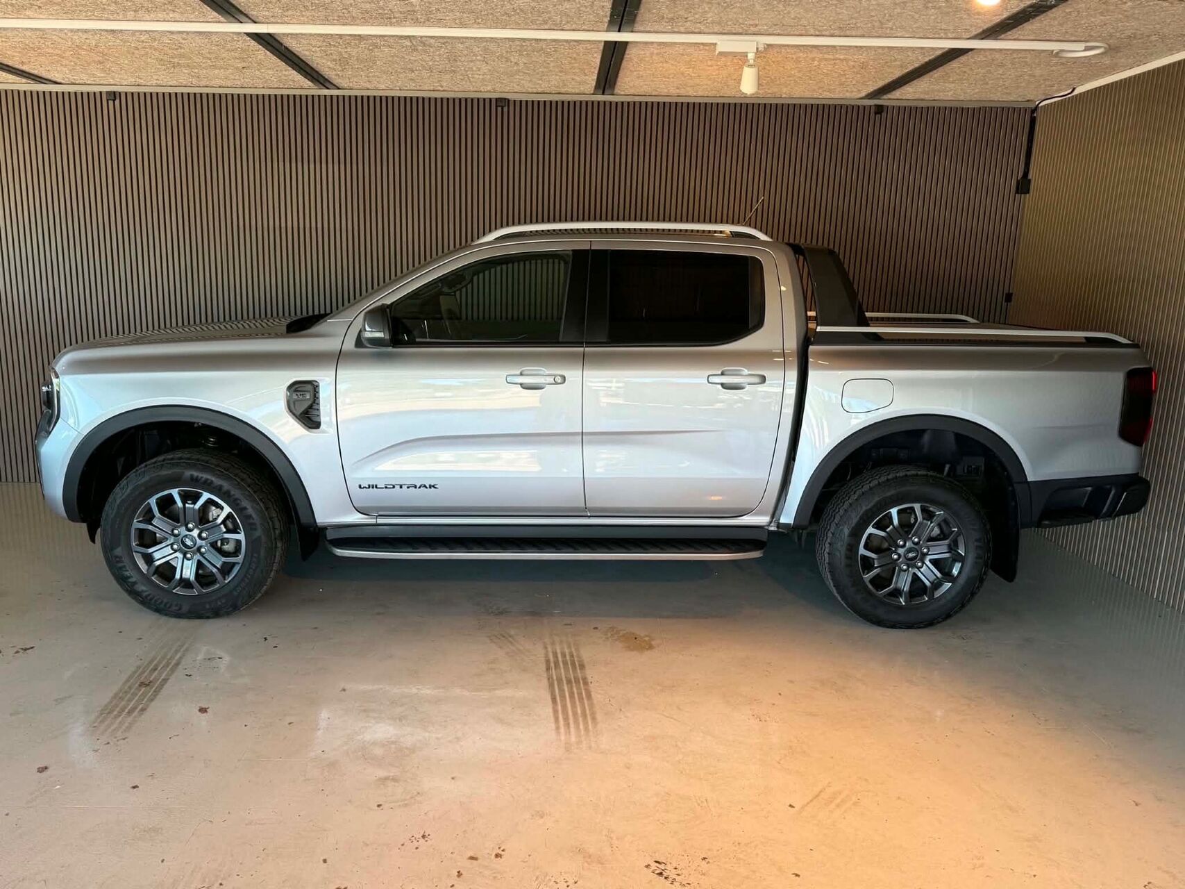 Billede af Ford Ranger Double Cab 3,0 EcoBlue Wildtrak e-4WD 240HK Pick-Up 10g Aut.