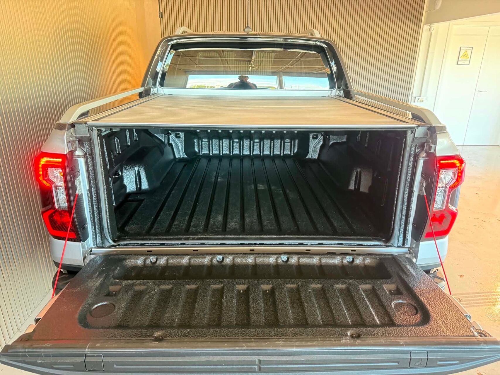 Billede af Ford Ranger Double Cab 3,0 EcoBlue Wildtrak e-4WD 240HK Pick-Up 10g Aut.