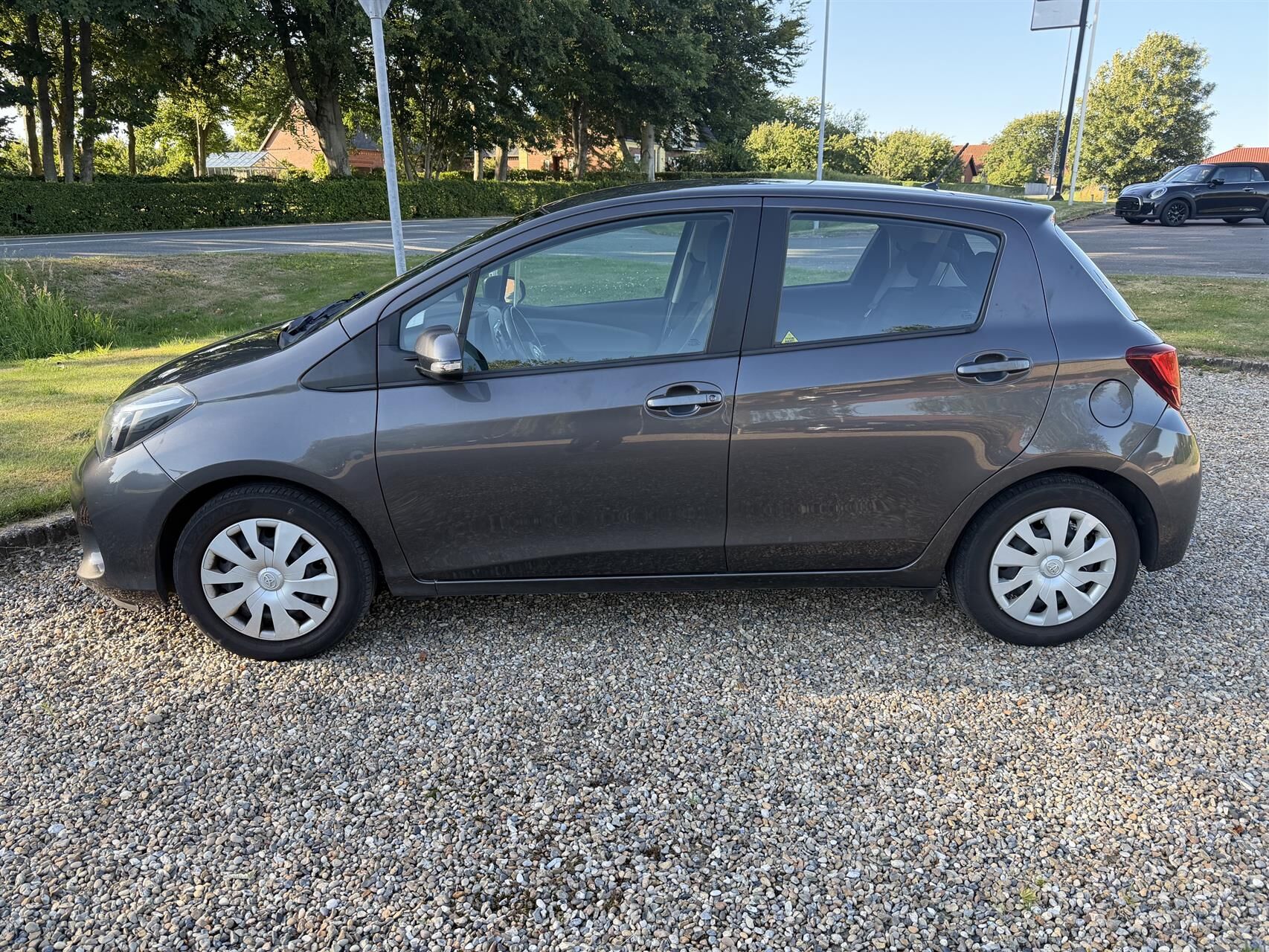 Billede af Toyota Yaris 1,0 VVT-I T2 69HK 5d