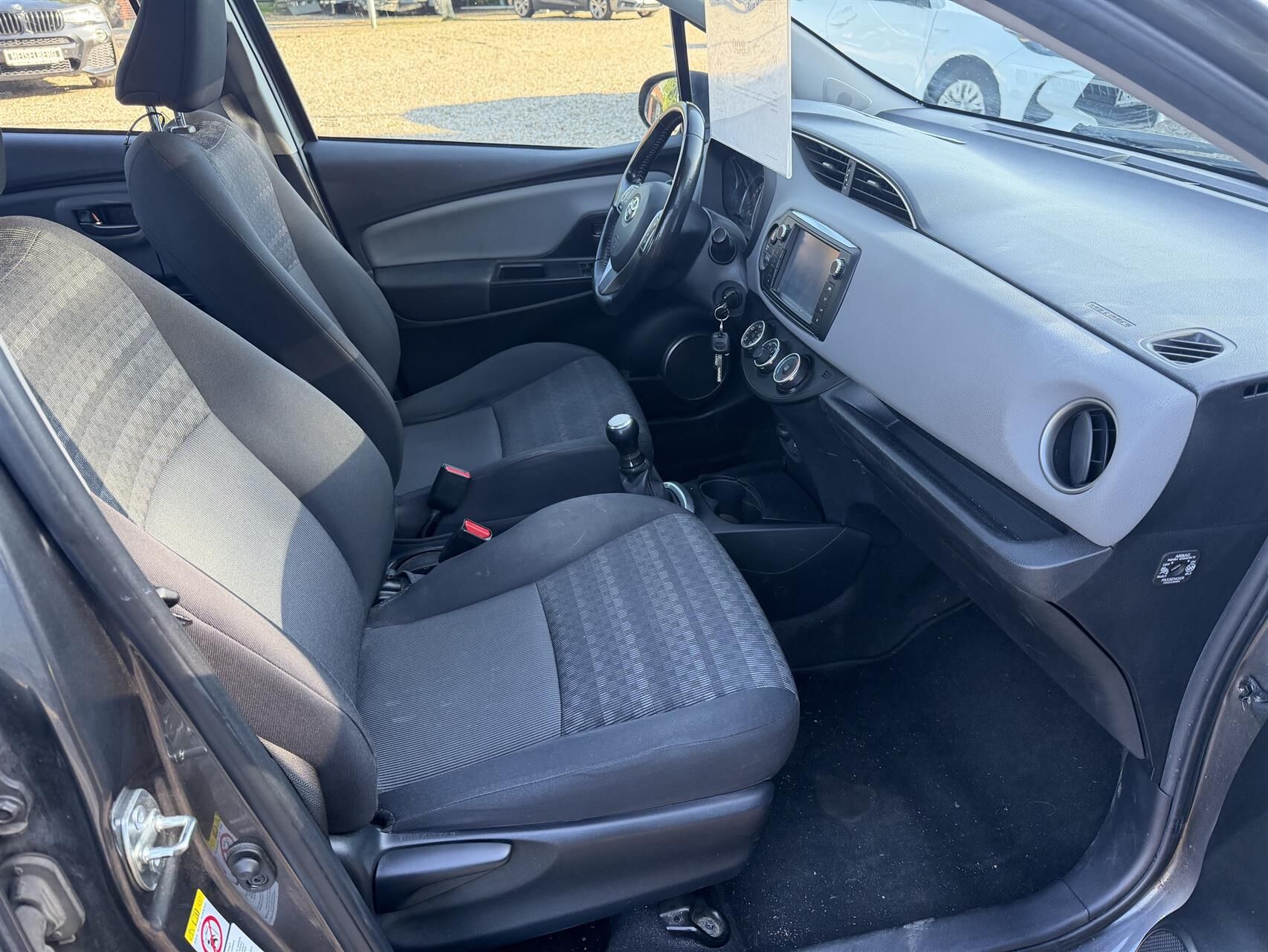 Billede af Toyota Yaris 1,0 VVT-I T2 69HK 5d