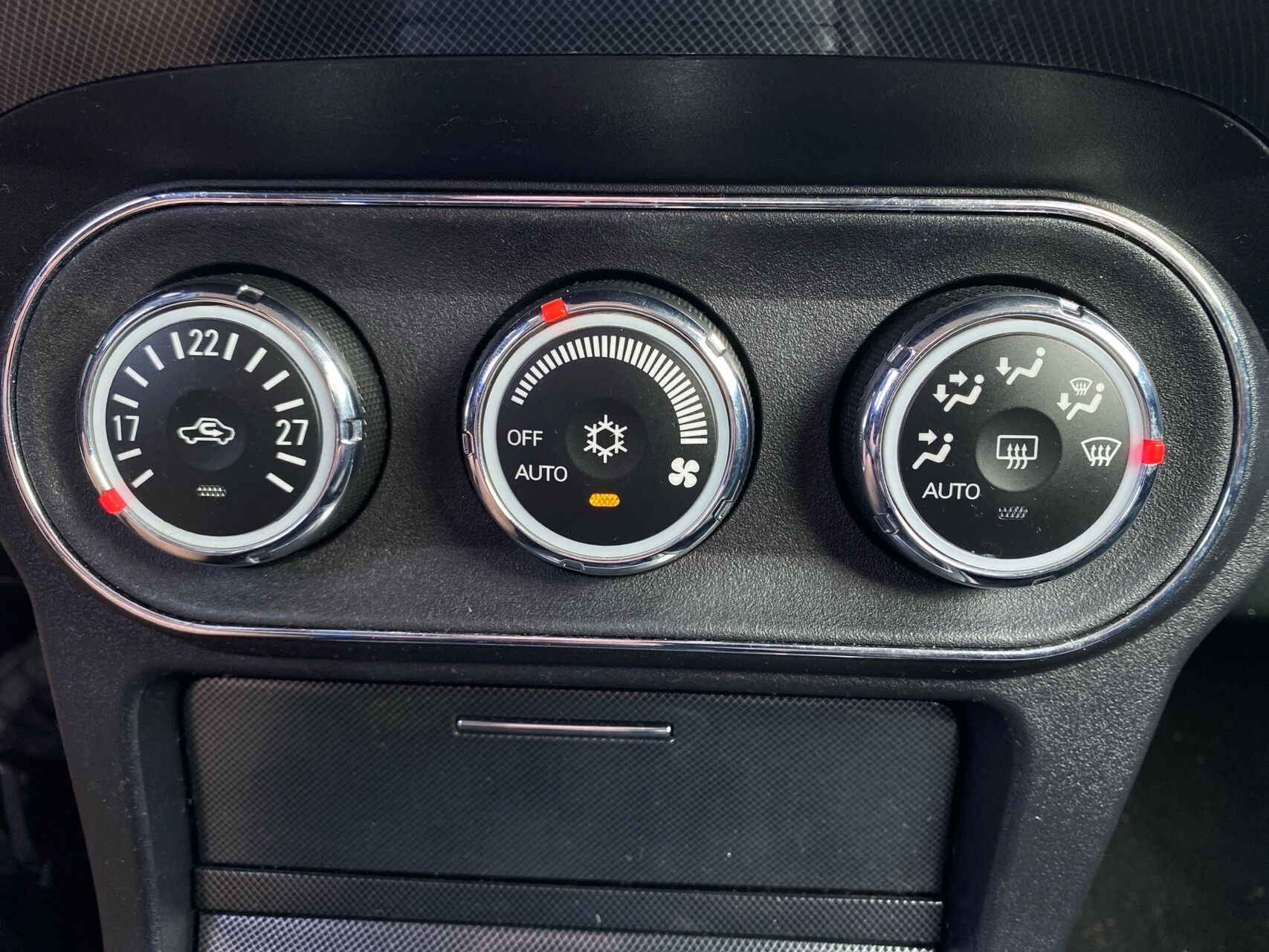 Billede af Mitsubishi Lancer 1,8 Invite 143HK