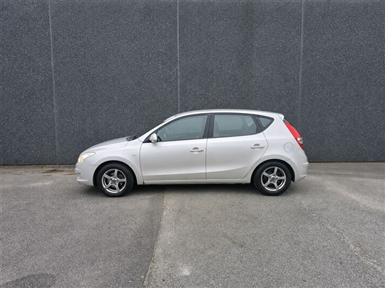 Hyundai i30 1,6 CRDi 90HK 5d