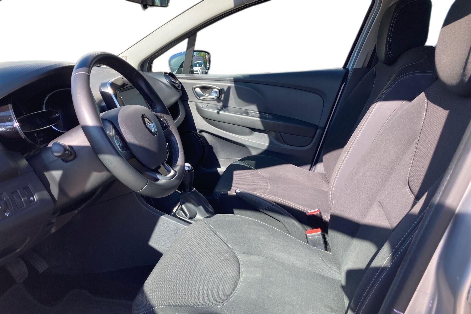 Billede af Renault Clio Sport Tourer 0,9 Energy TCe Limited 90HK Stc
