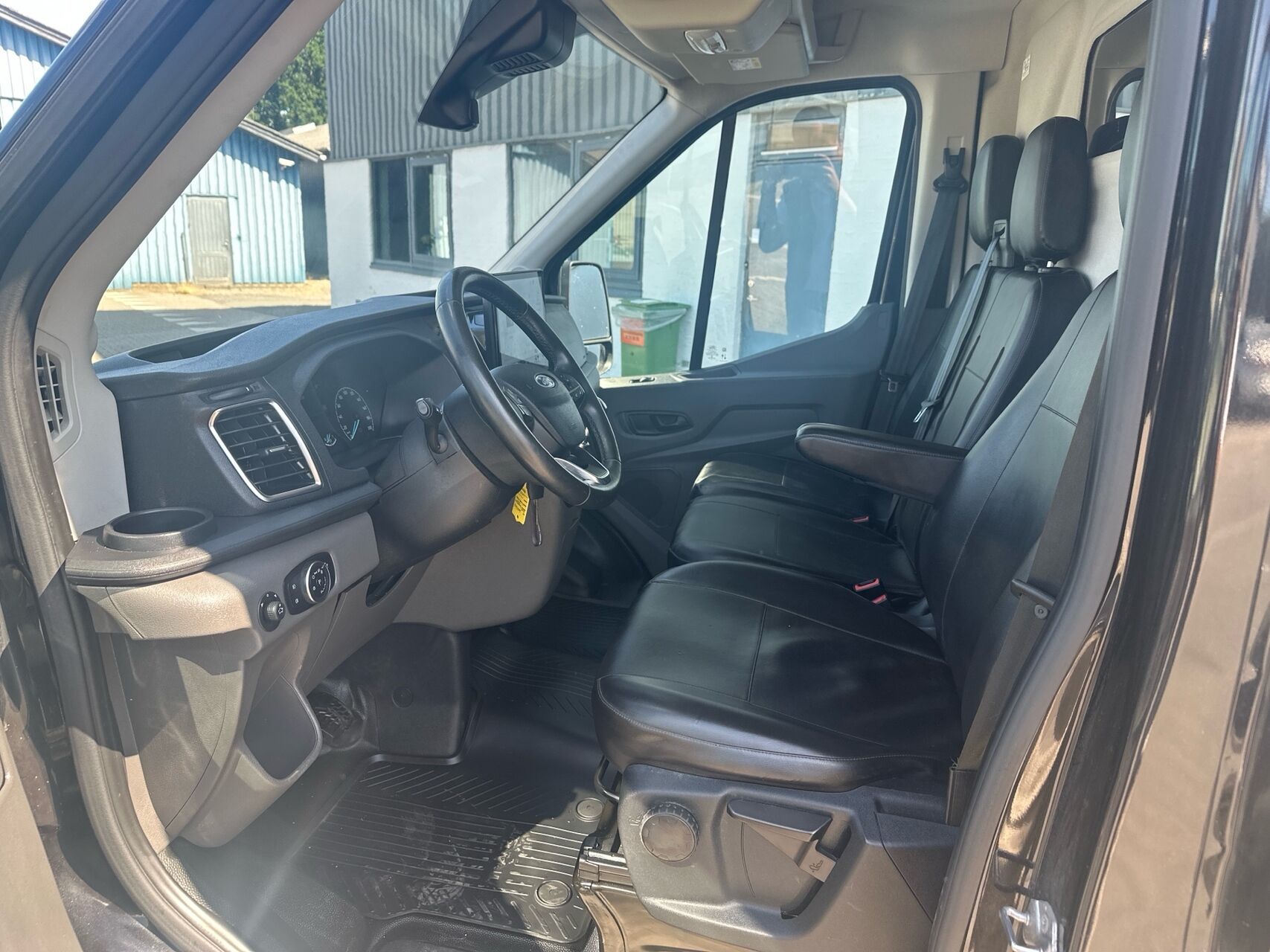 Billede af Ford Transit 350 L3H2 2,0 TDCi Trend 130HK Van 6g