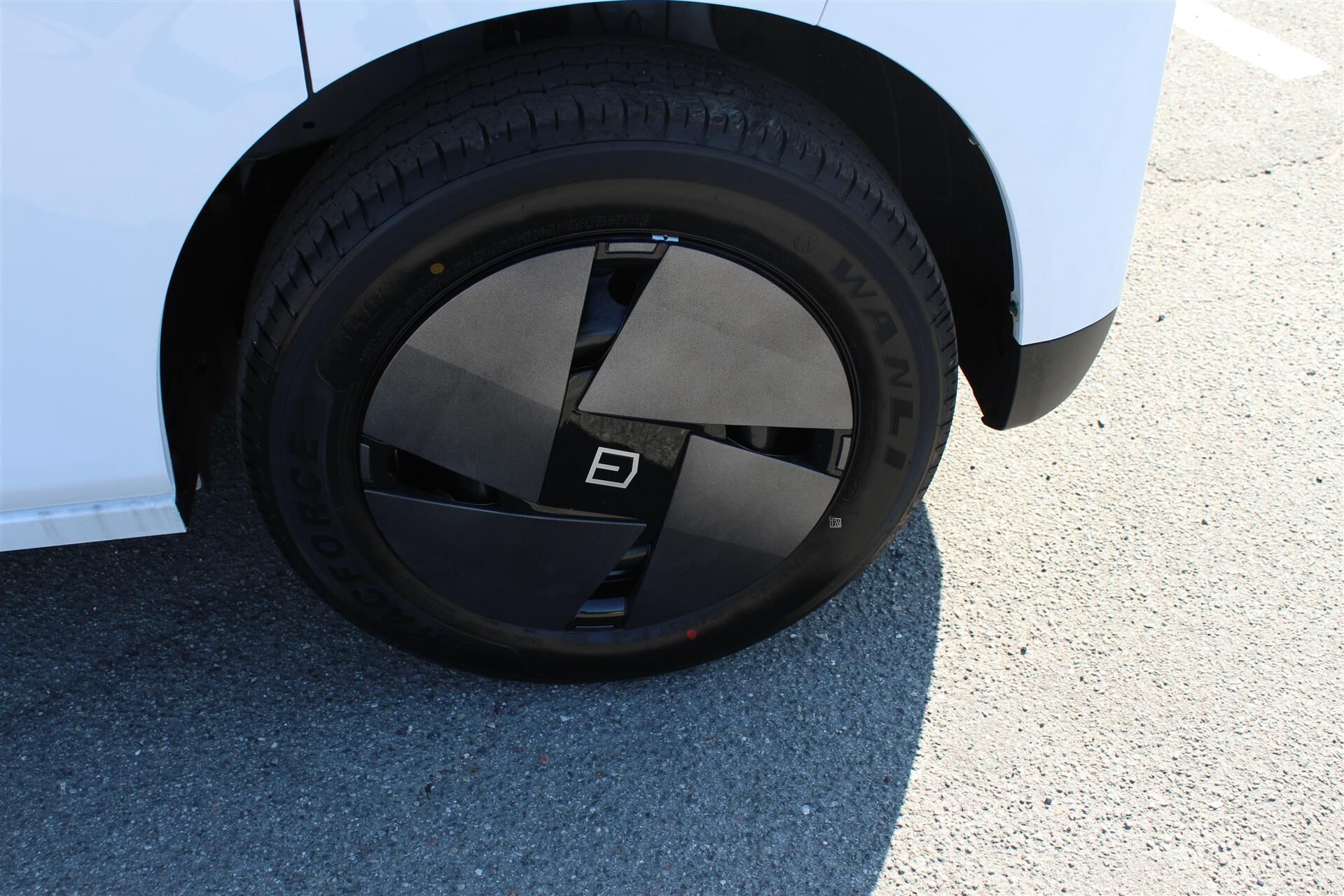 Billede af Farizon V7E L2H1 67 kWh 2 skydedør 150HK Van Aut.