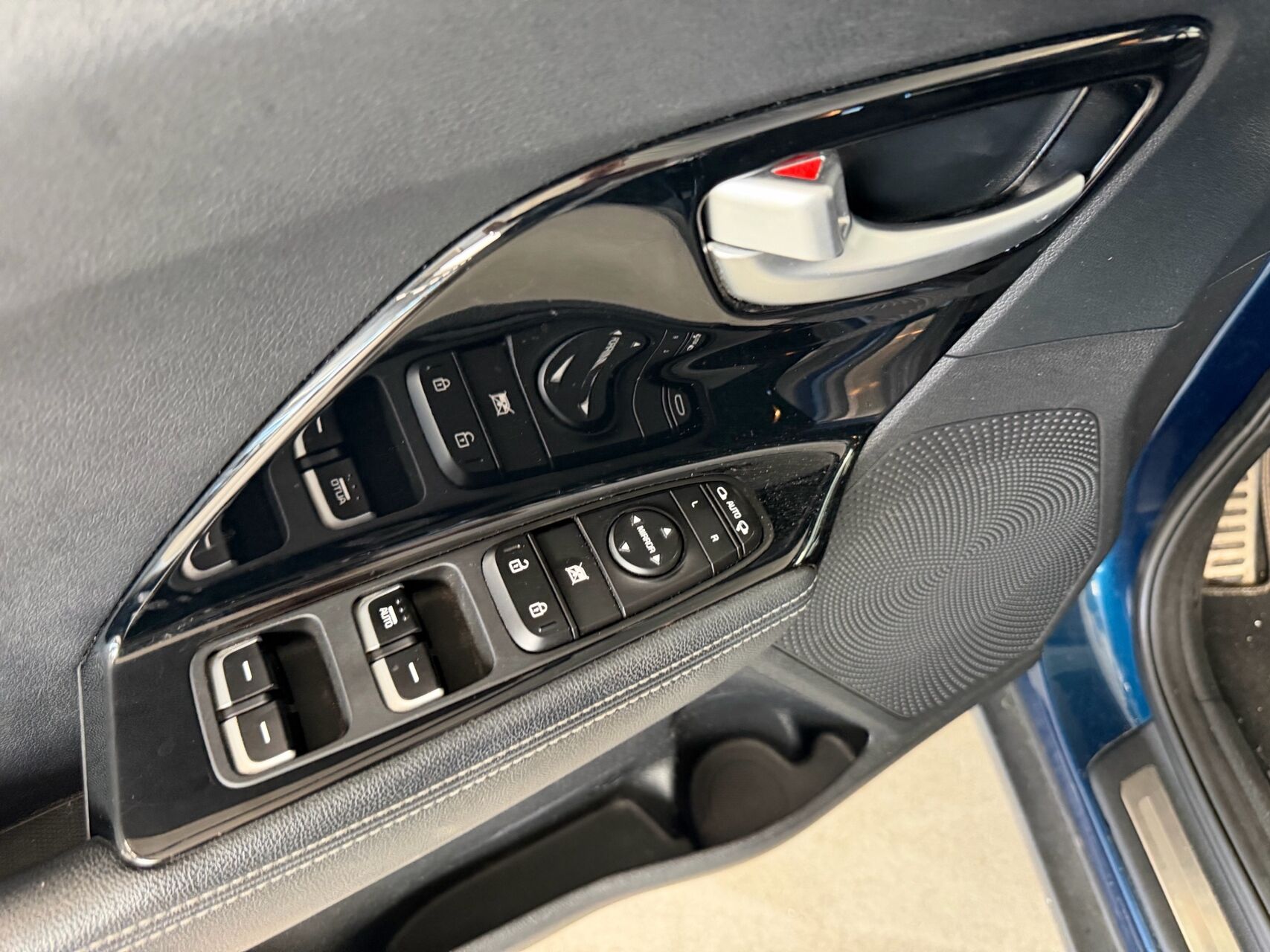 Billede af Kia Niro 1,6 GDI PHEV  Plugin-hybrid Advance DCT 141HK 5d 6g Aut.