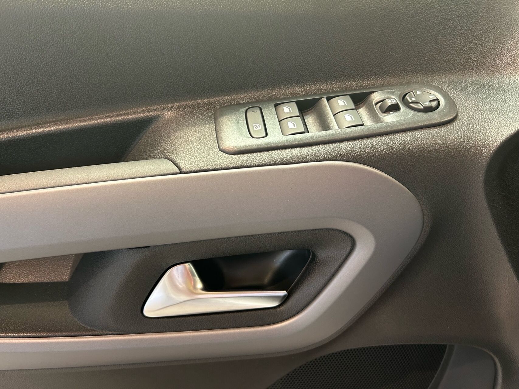 Billede af Citroën e-Berlingo EL VTR Sport XL 136HK Aut.