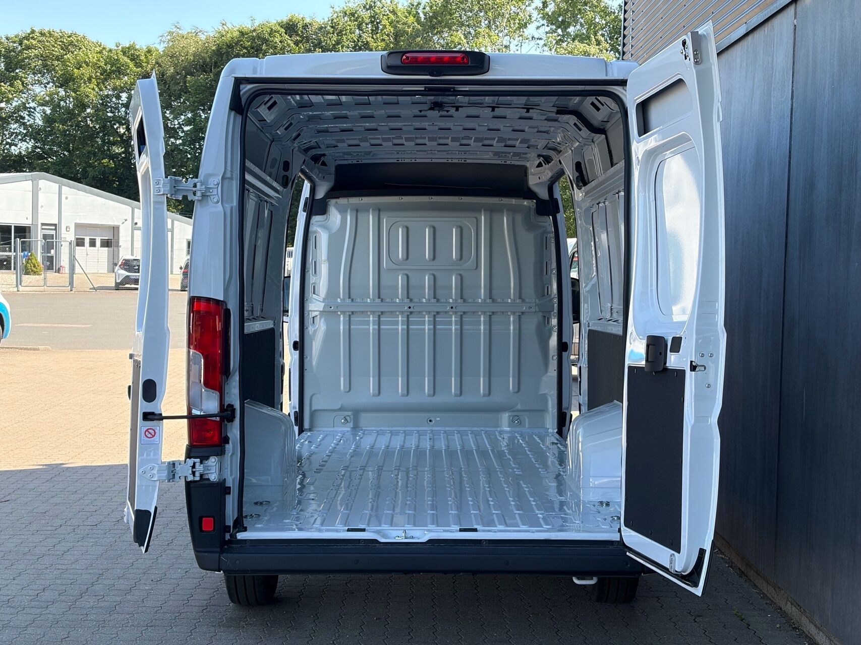 Billede af Fiat Ducato 35M L4H2 2,2 Multijet Comfort 180HK Van 8g Aut.