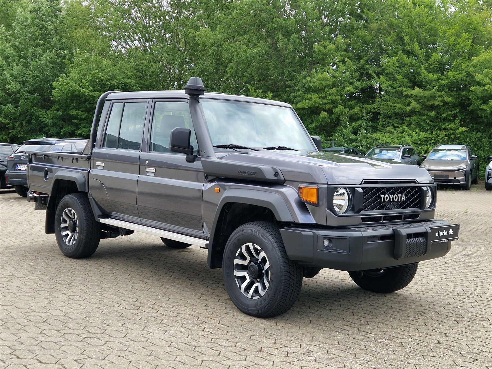 Billede af Toyota Landcruiser GRJ79 4,8 4x4 231HK DobKab 8g Aut.