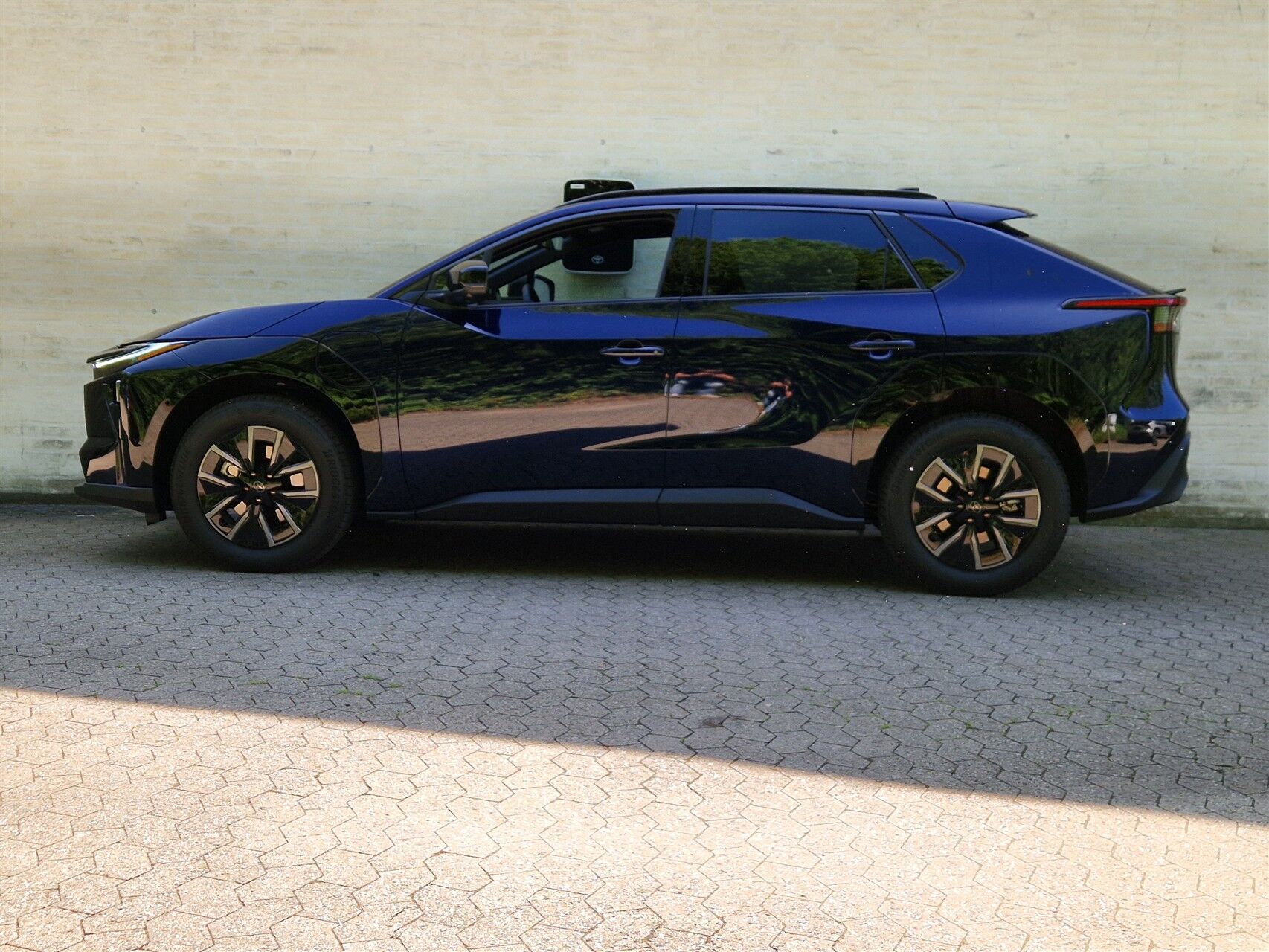 Billede af Toyota BZ4X EL Executive AWD 343HK 5d Aut.