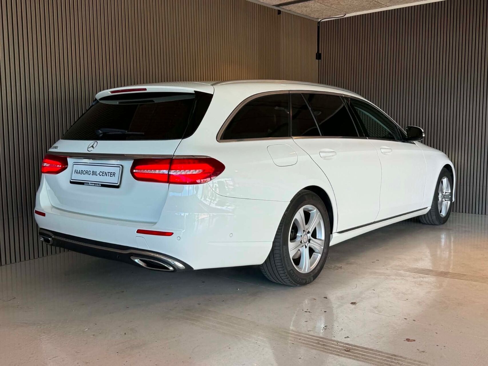 Billede af Mercedes-Benz E220 d T 2,0 D Avantgarde 9G-Tronic 194HK Stc Aut.