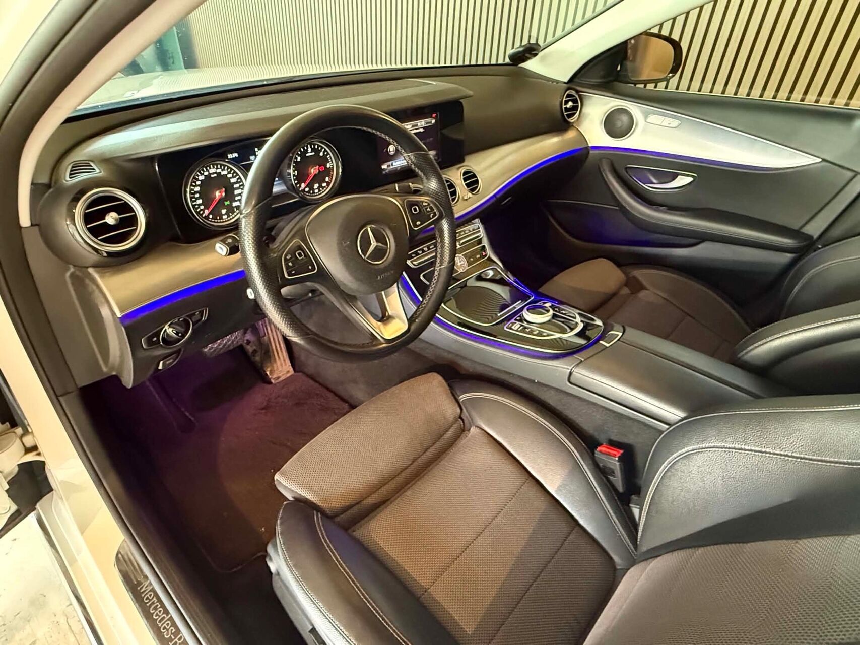 Billede af Mercedes-Benz E220 d T 2,0 D Avantgarde 9G-Tronic 194HK Stc Aut.