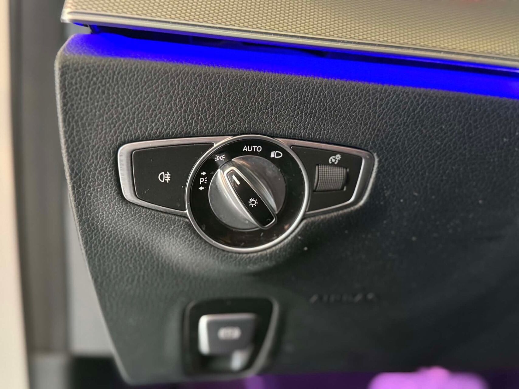 Billede af Mercedes-Benz E220 d T 2,0 D Avantgarde 9G-Tronic 194HK Stc Aut.