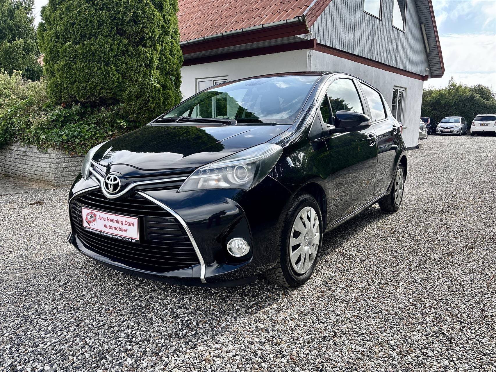 Billede af Toyota Yaris 1,3 VVT-I Lounge Edition 100HK 5d 6g