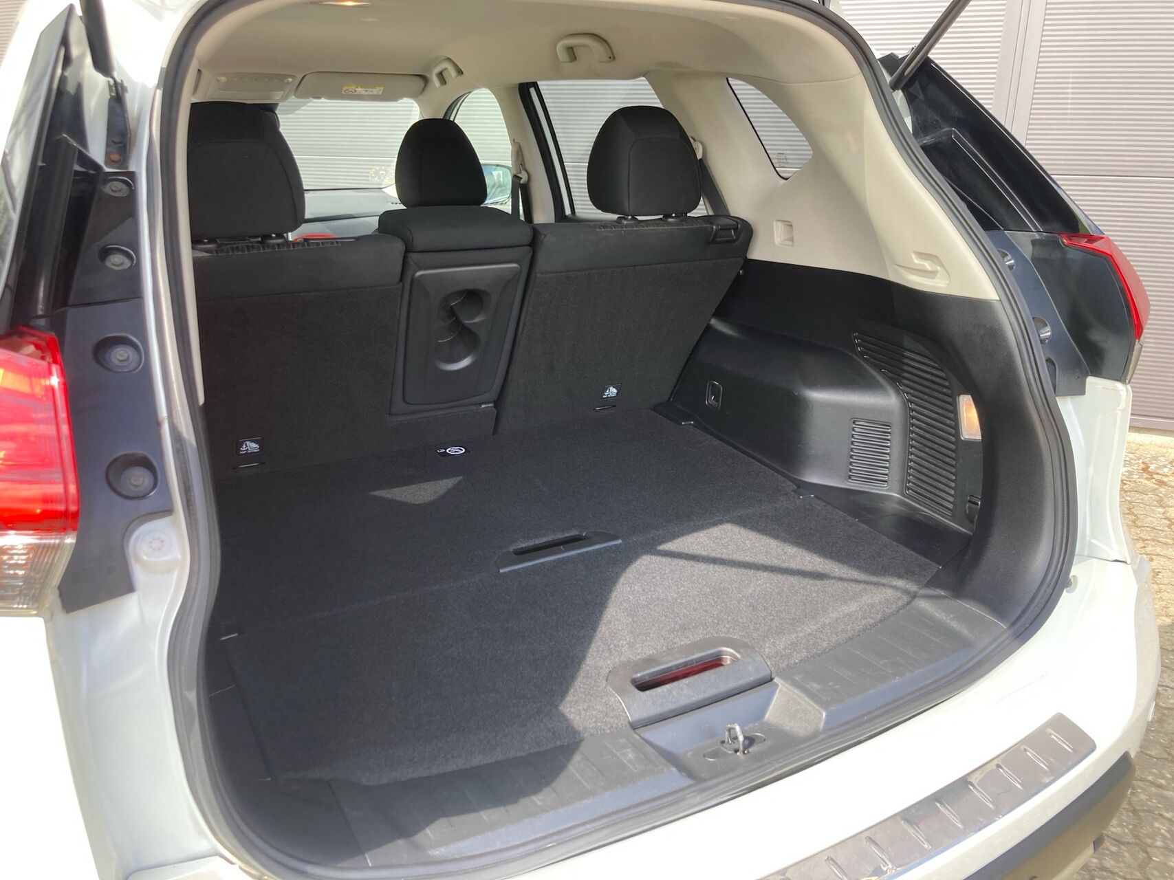 Billede af Nissan X-Trail 1,3 Dig-T Acenta DCT 160HK 5d 6g Aut.