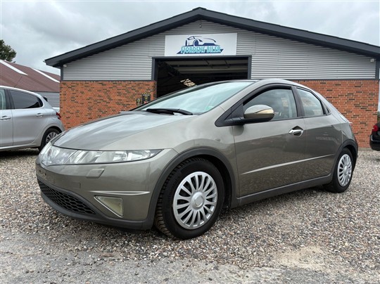 Honda Civic 1,8 Executive 140HK 5d 6g