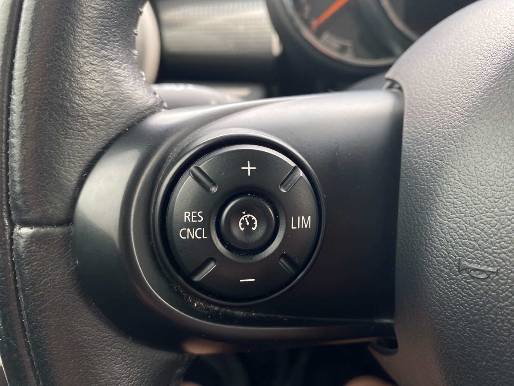 Billede af Mini Cooper 1,5 Essential Steptronic 136HK 3d 7g Aut.